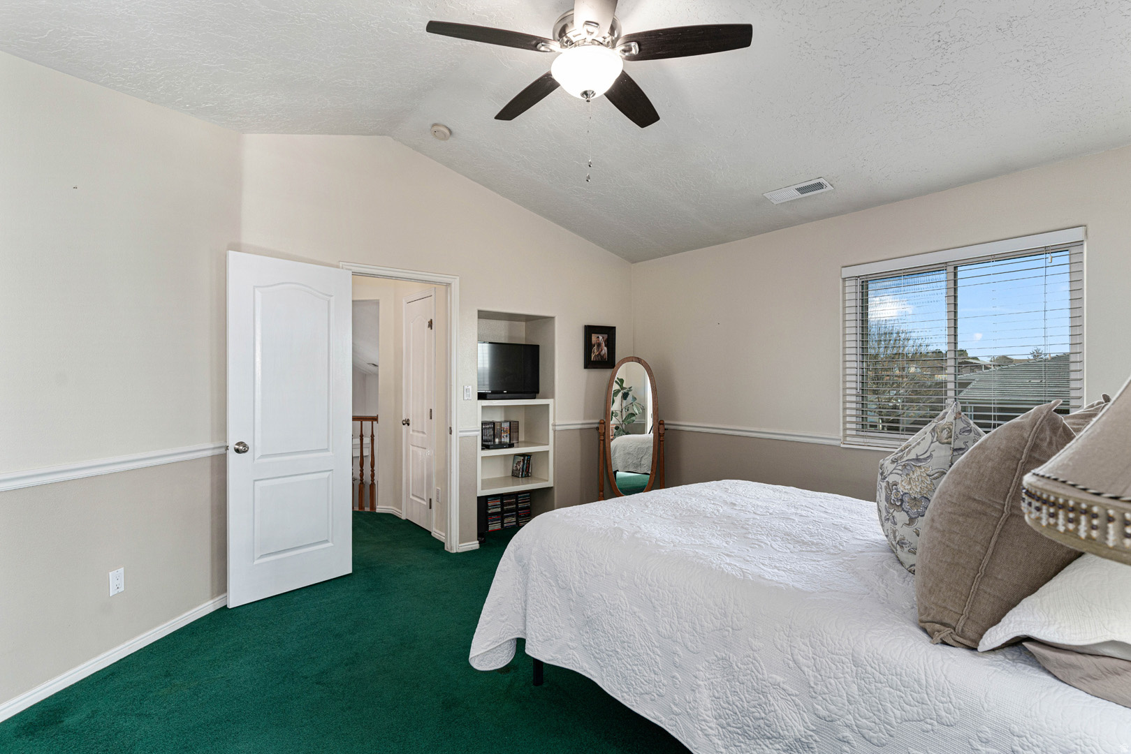 main property photo 89