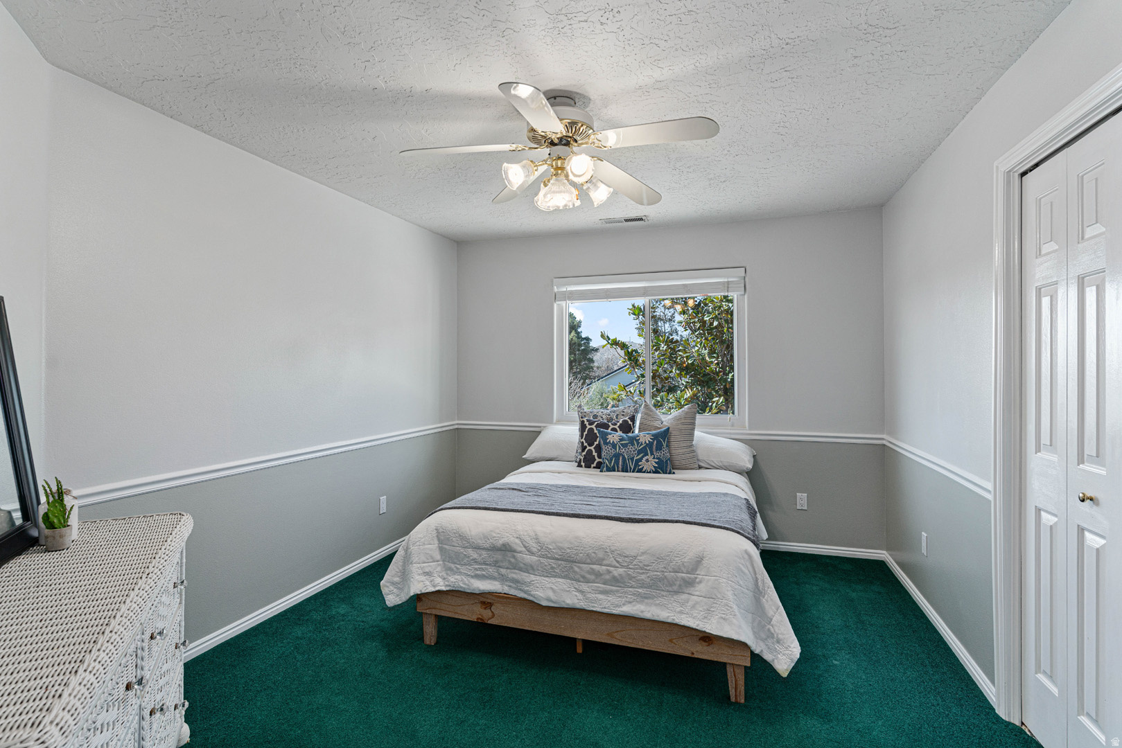 main property photo 90