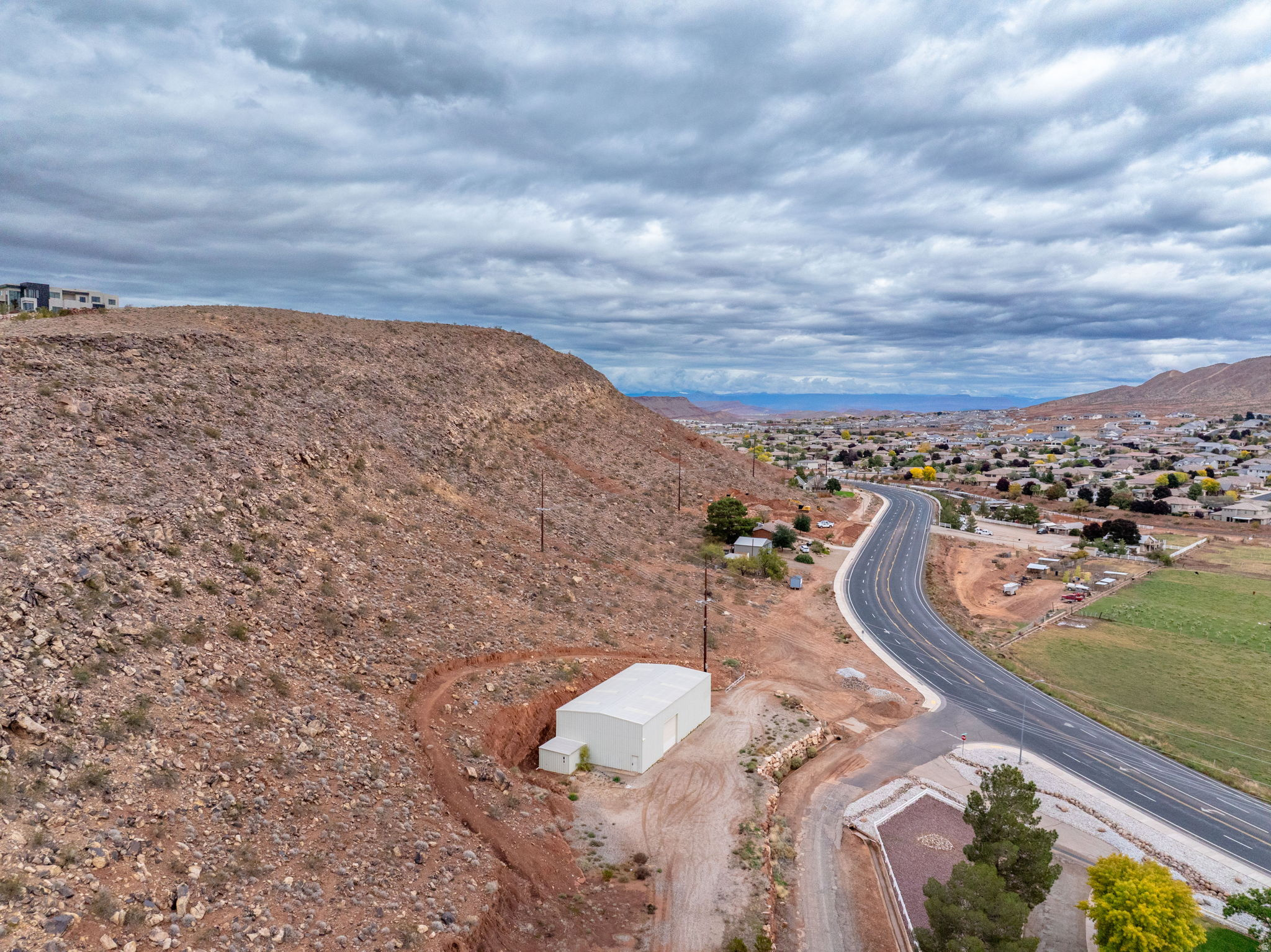 main property photo 18