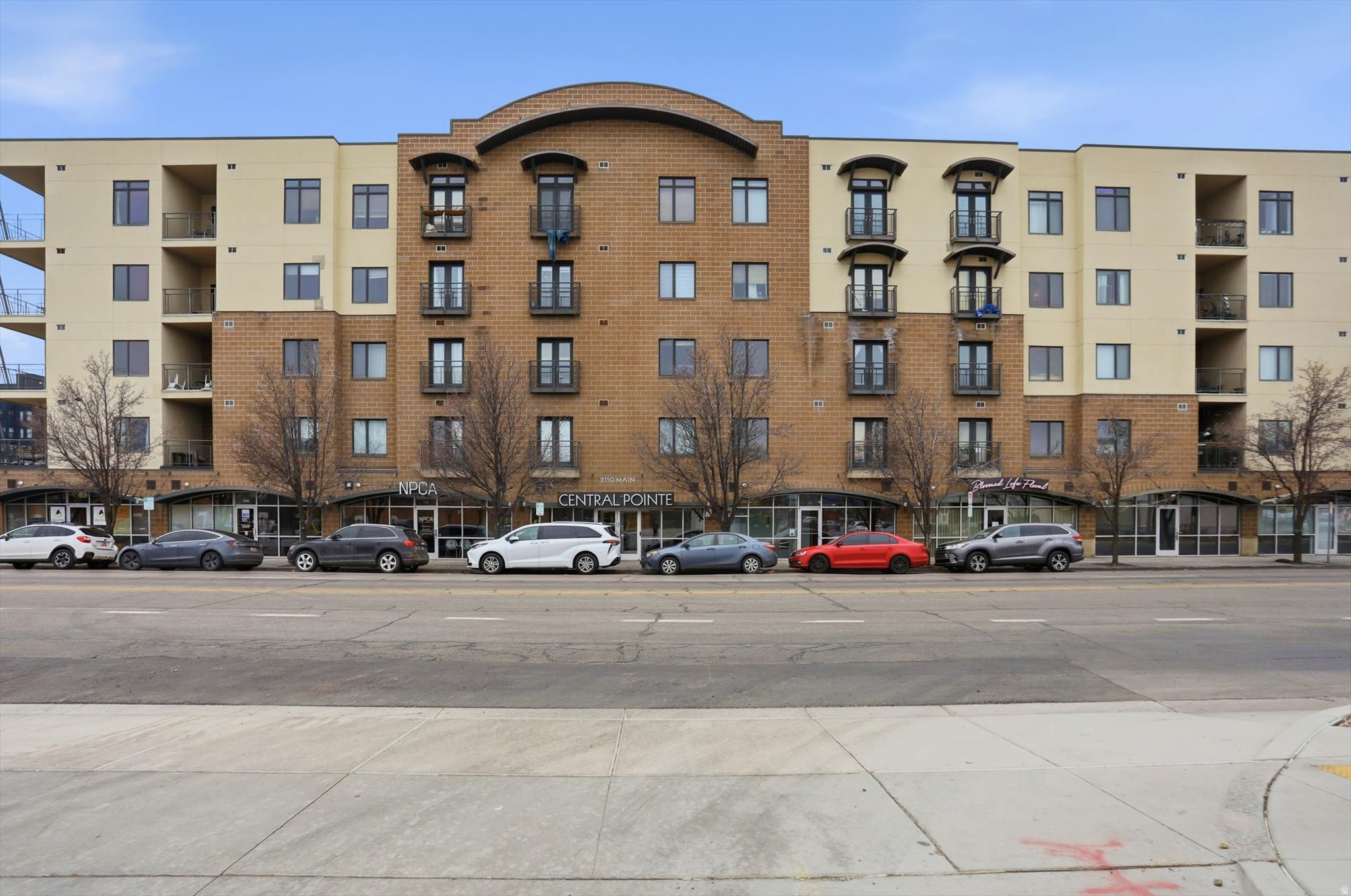 main property photo 2