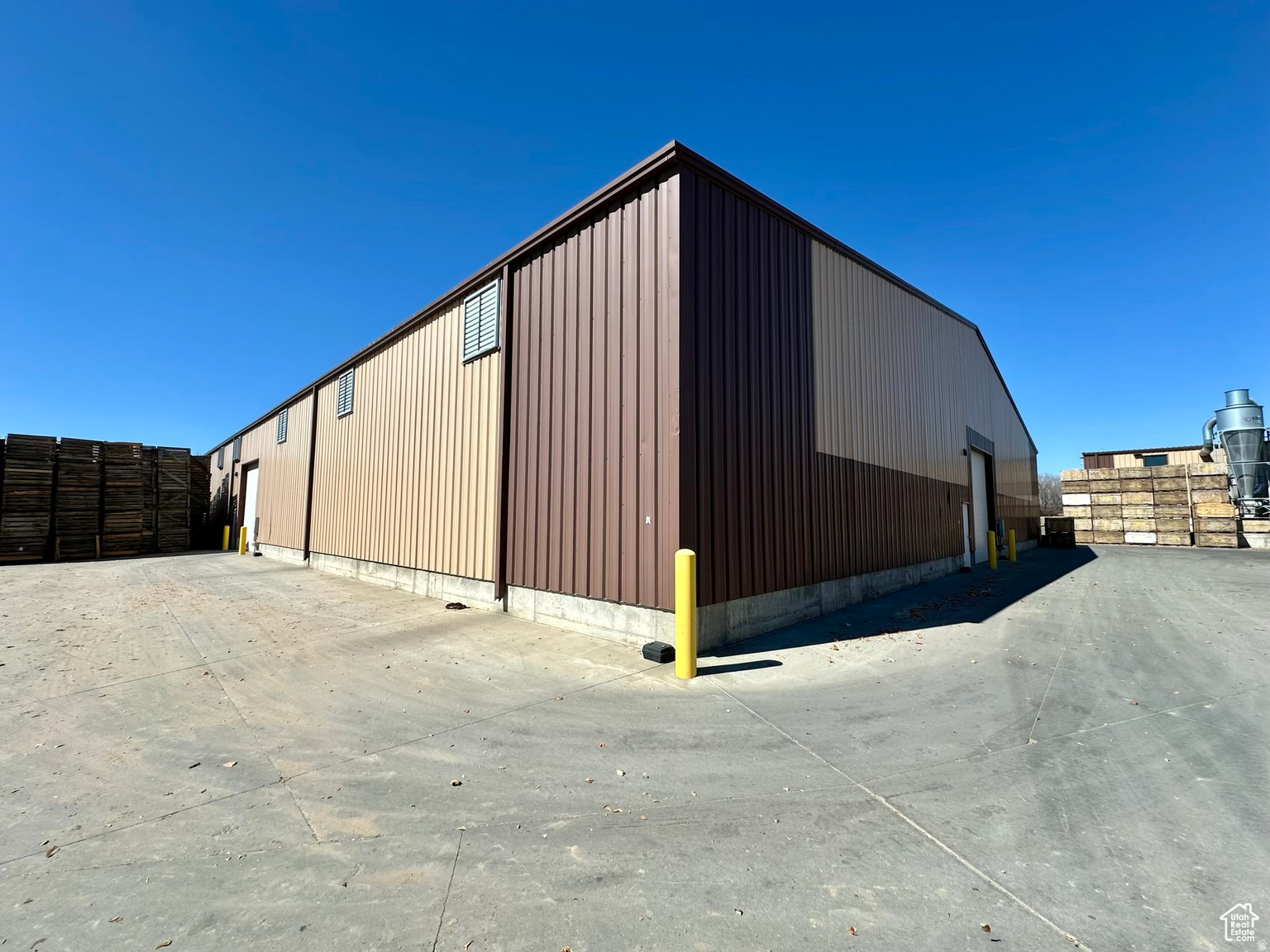 main property photo 29