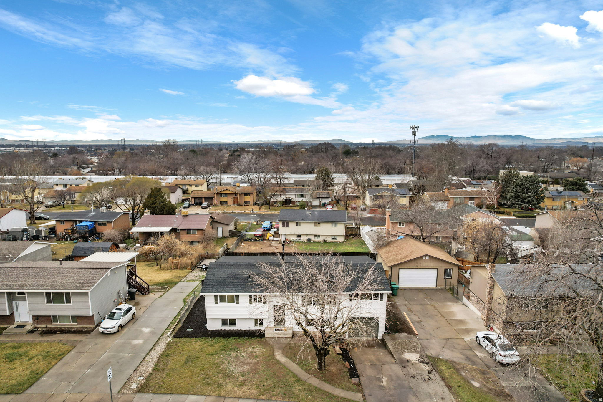 main property photo 50