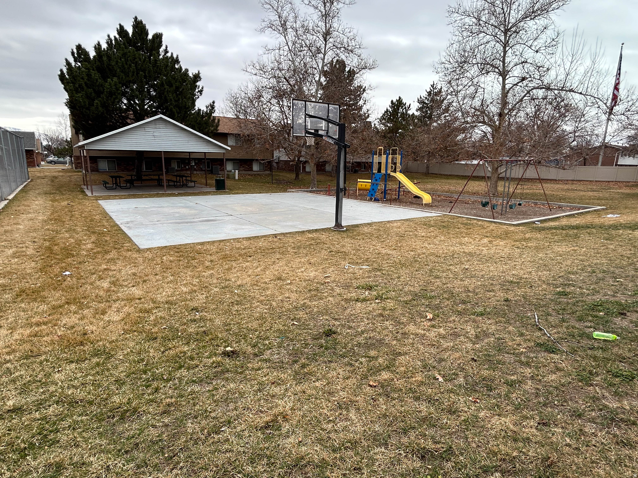 main property photo 24