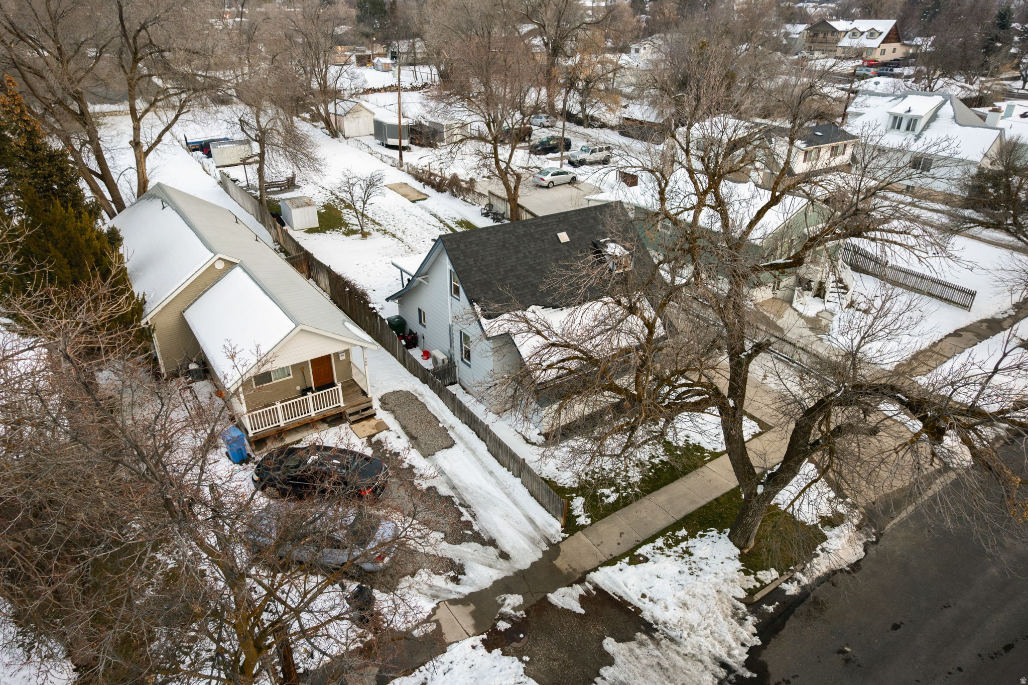 main property photo 28