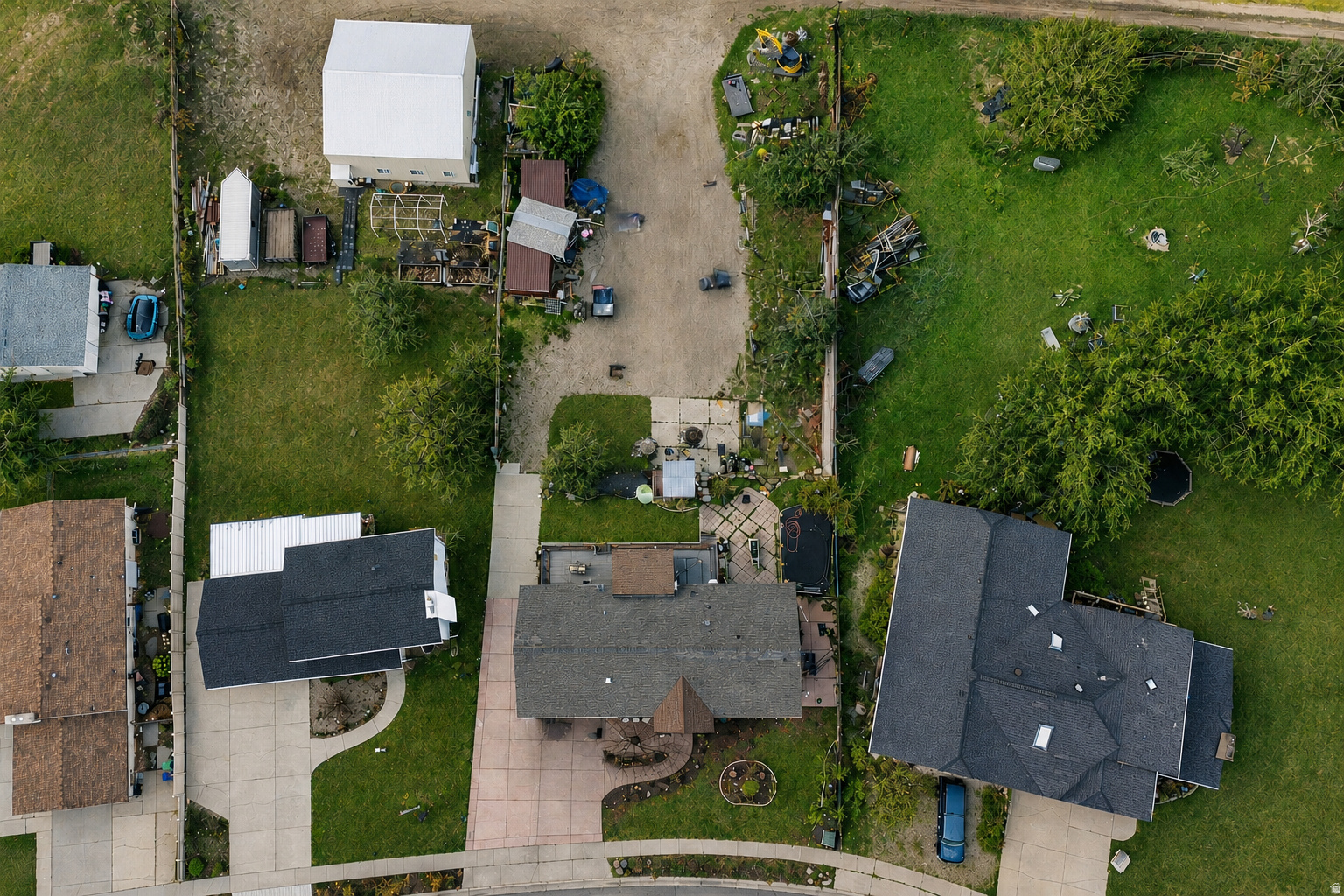 main property photo 29