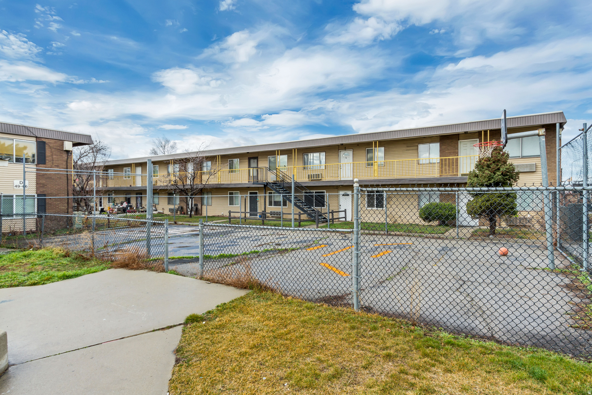 main property photo 17