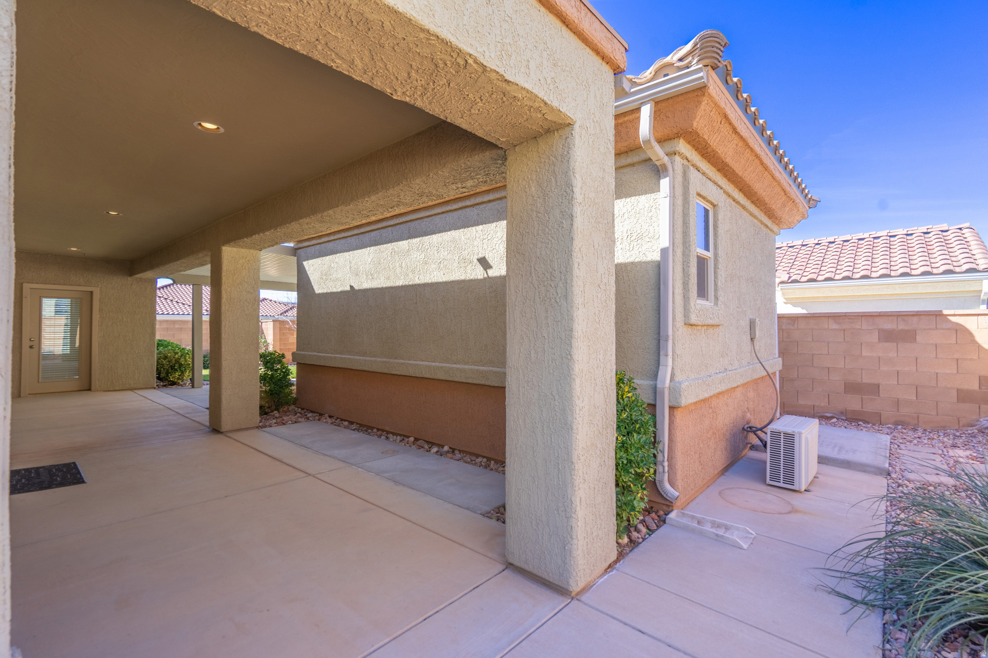 main property photo 51
