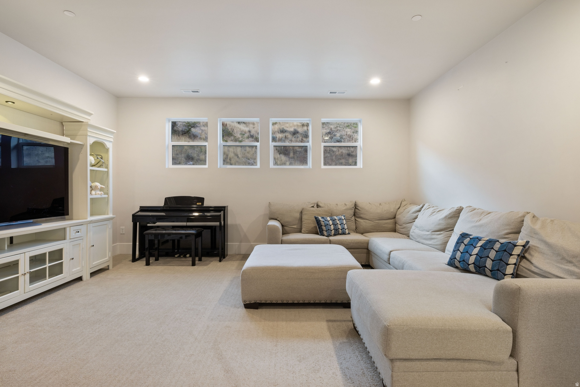 main property photo 63