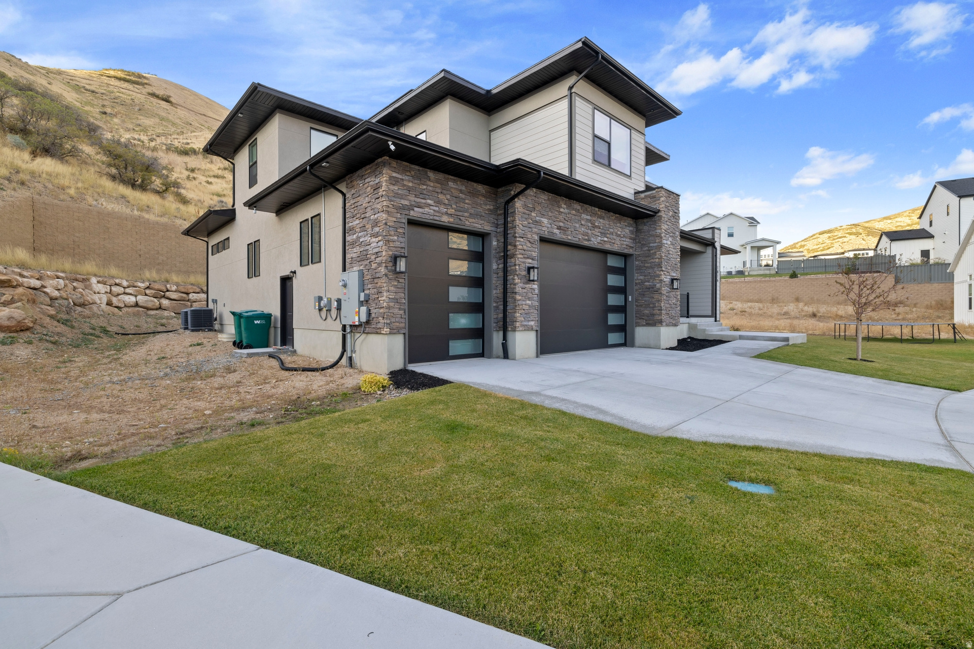 main property photo 67