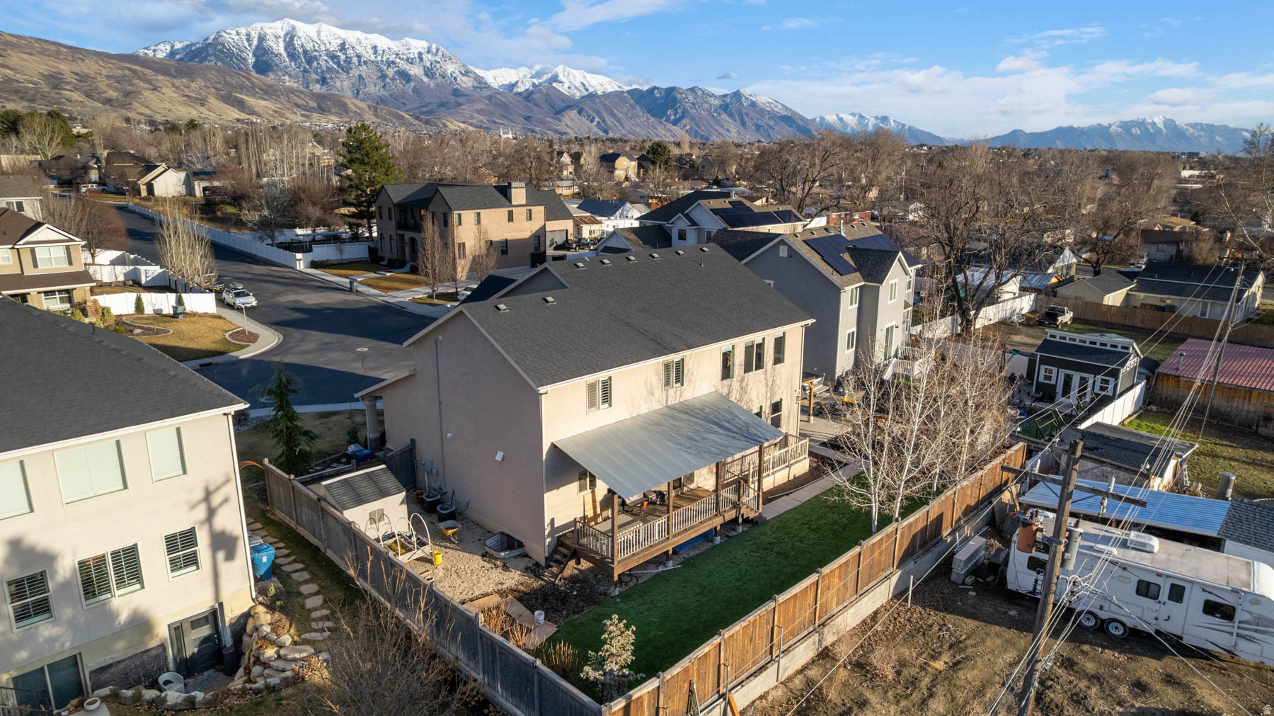 main property photo 32