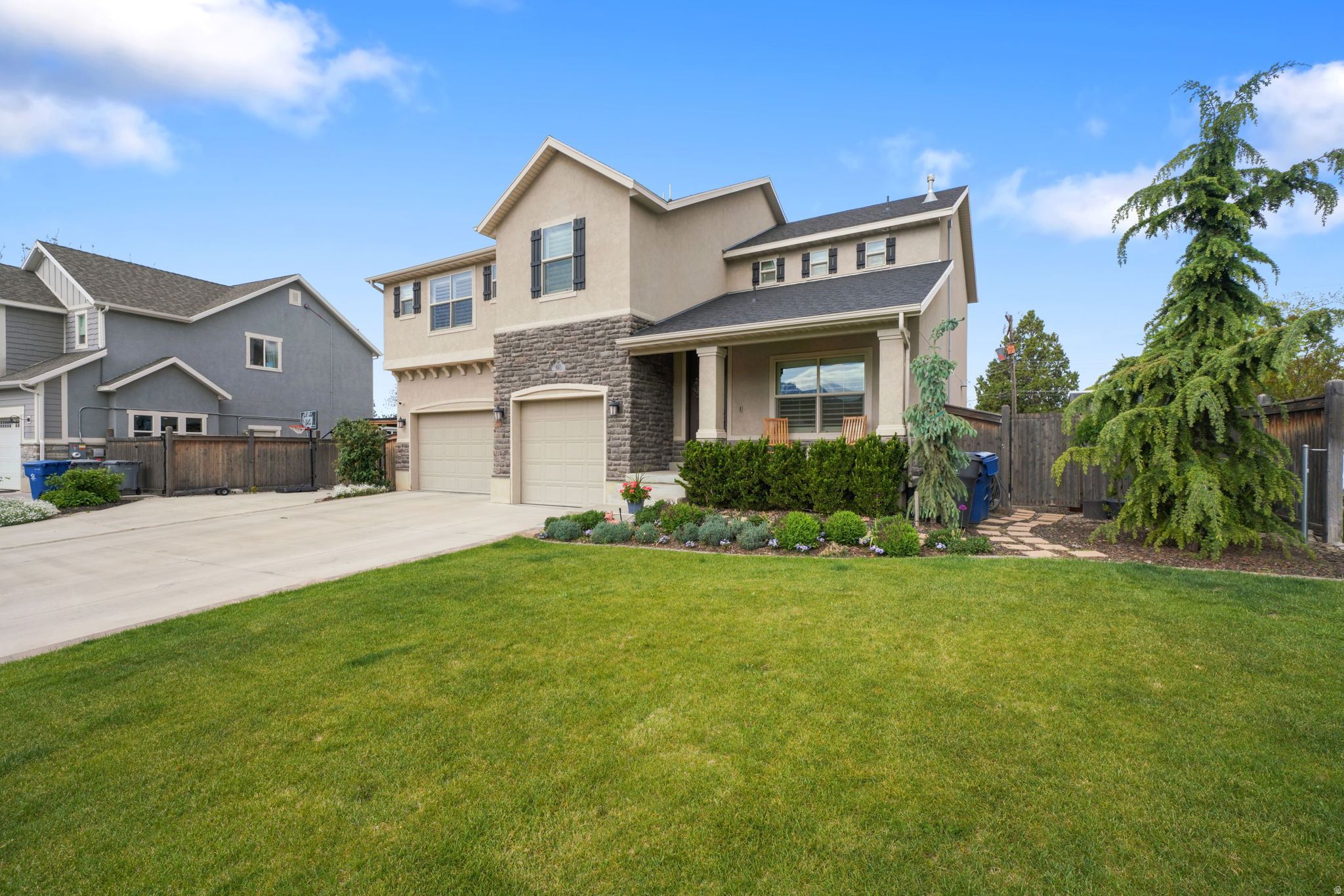 main property photo 41