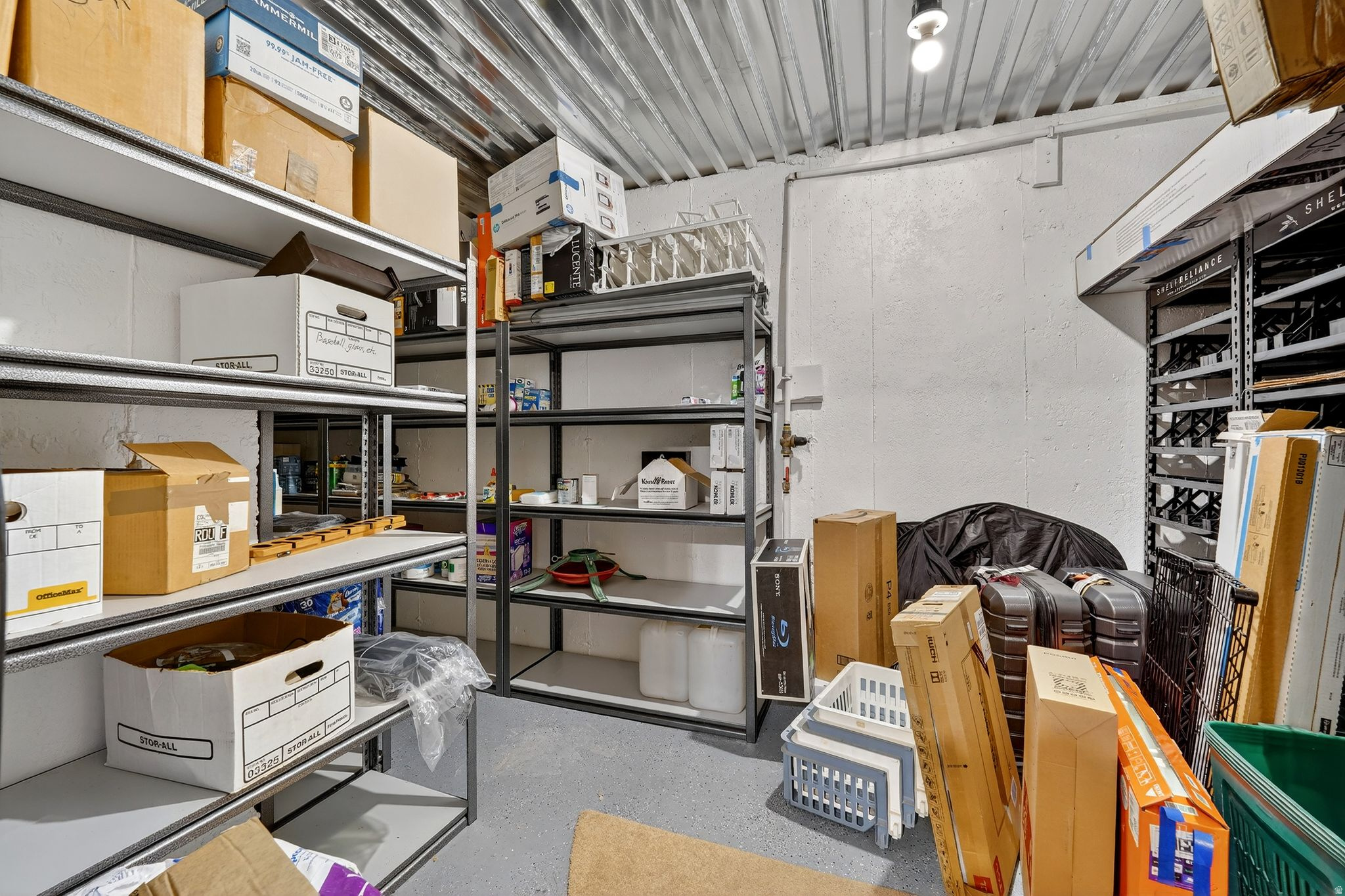 main property photo 30