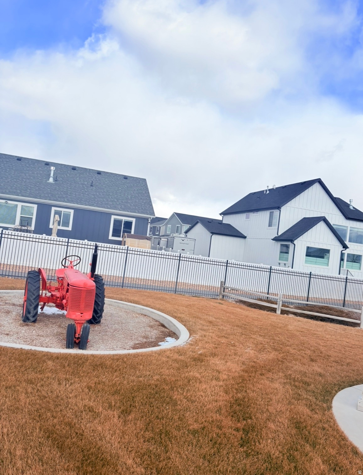 main property photo 46