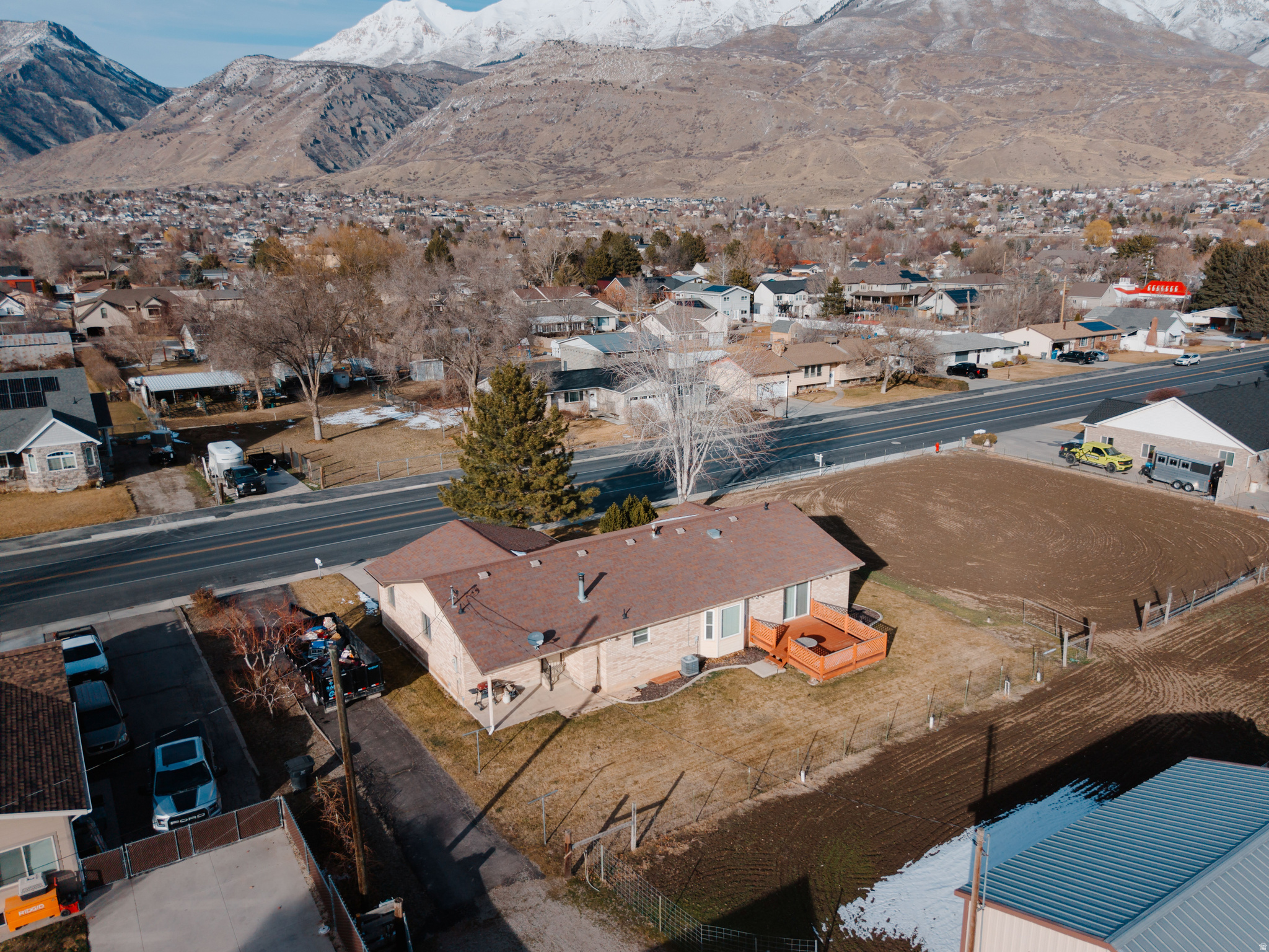 main property photo 13