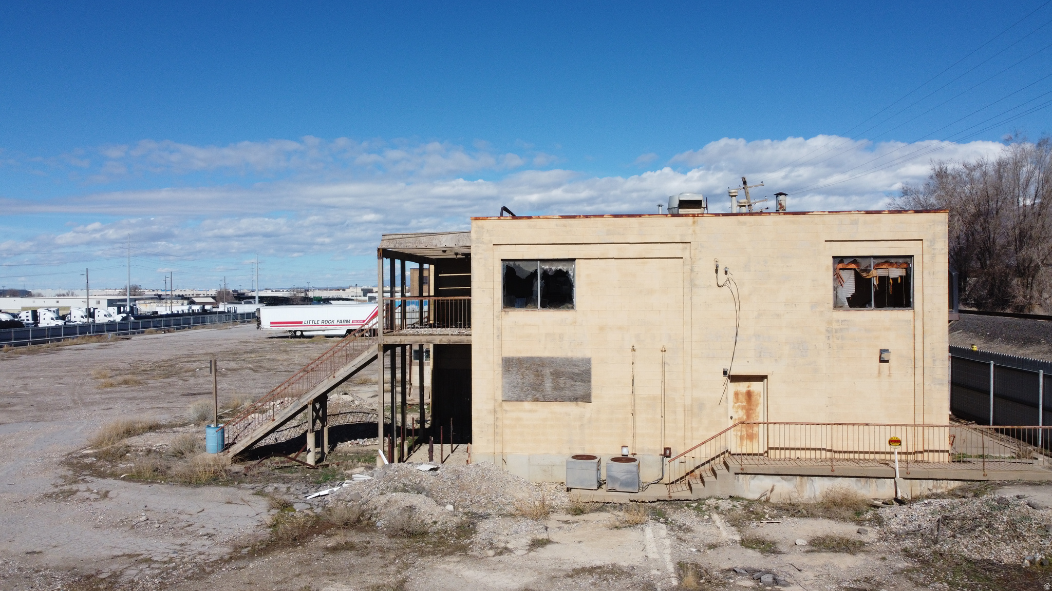 main property photo 5