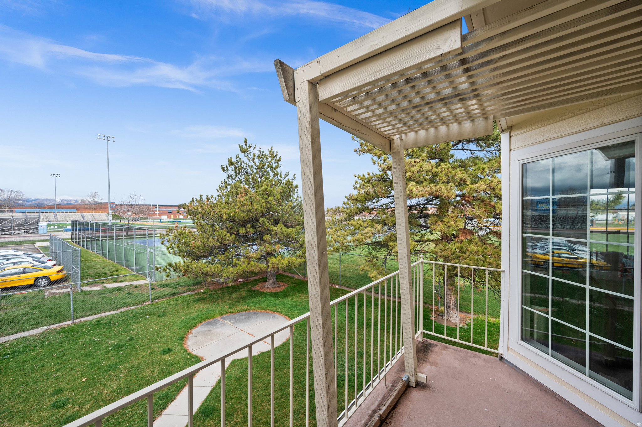 main property photo 12
