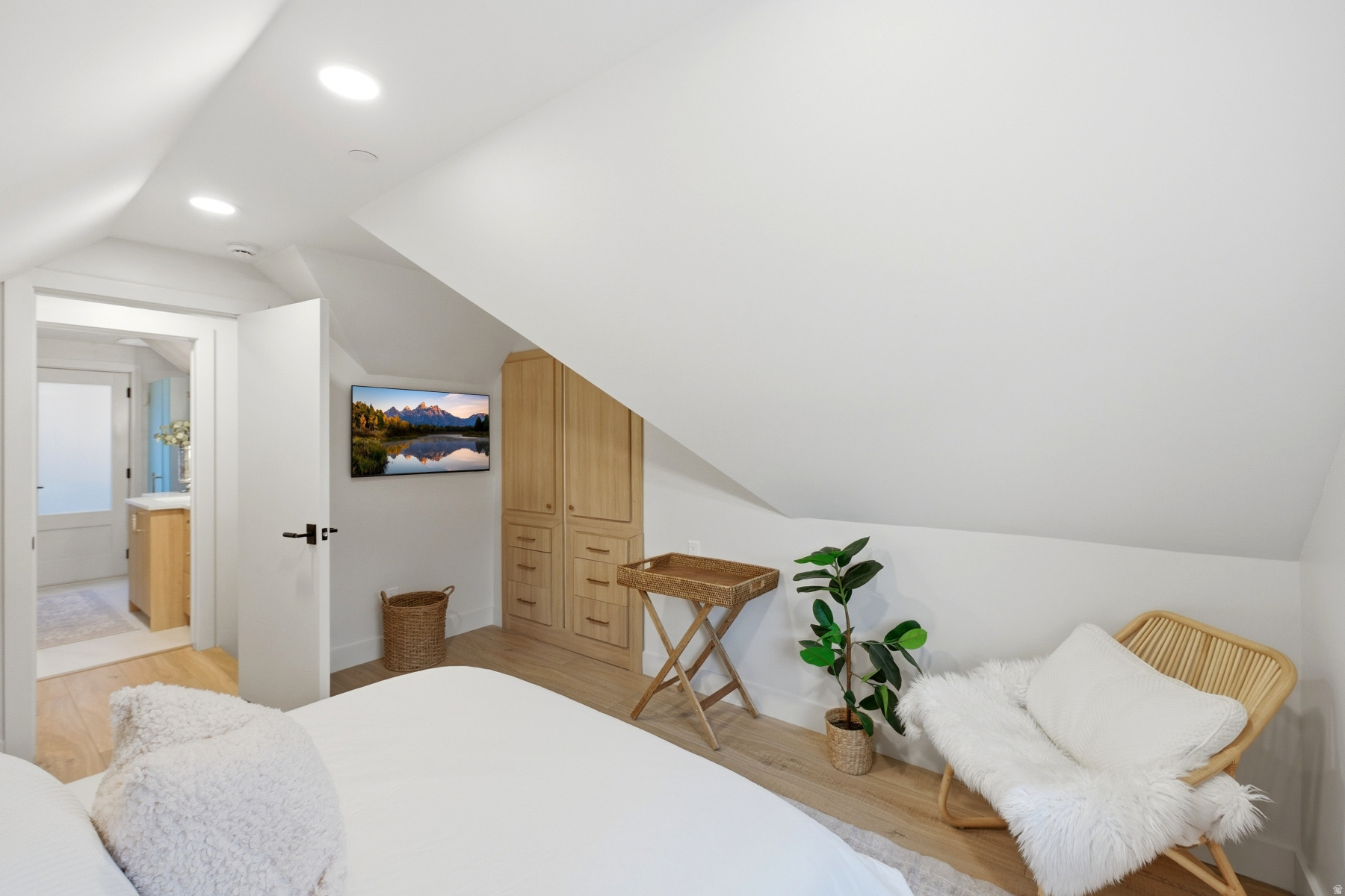 main property photo 86