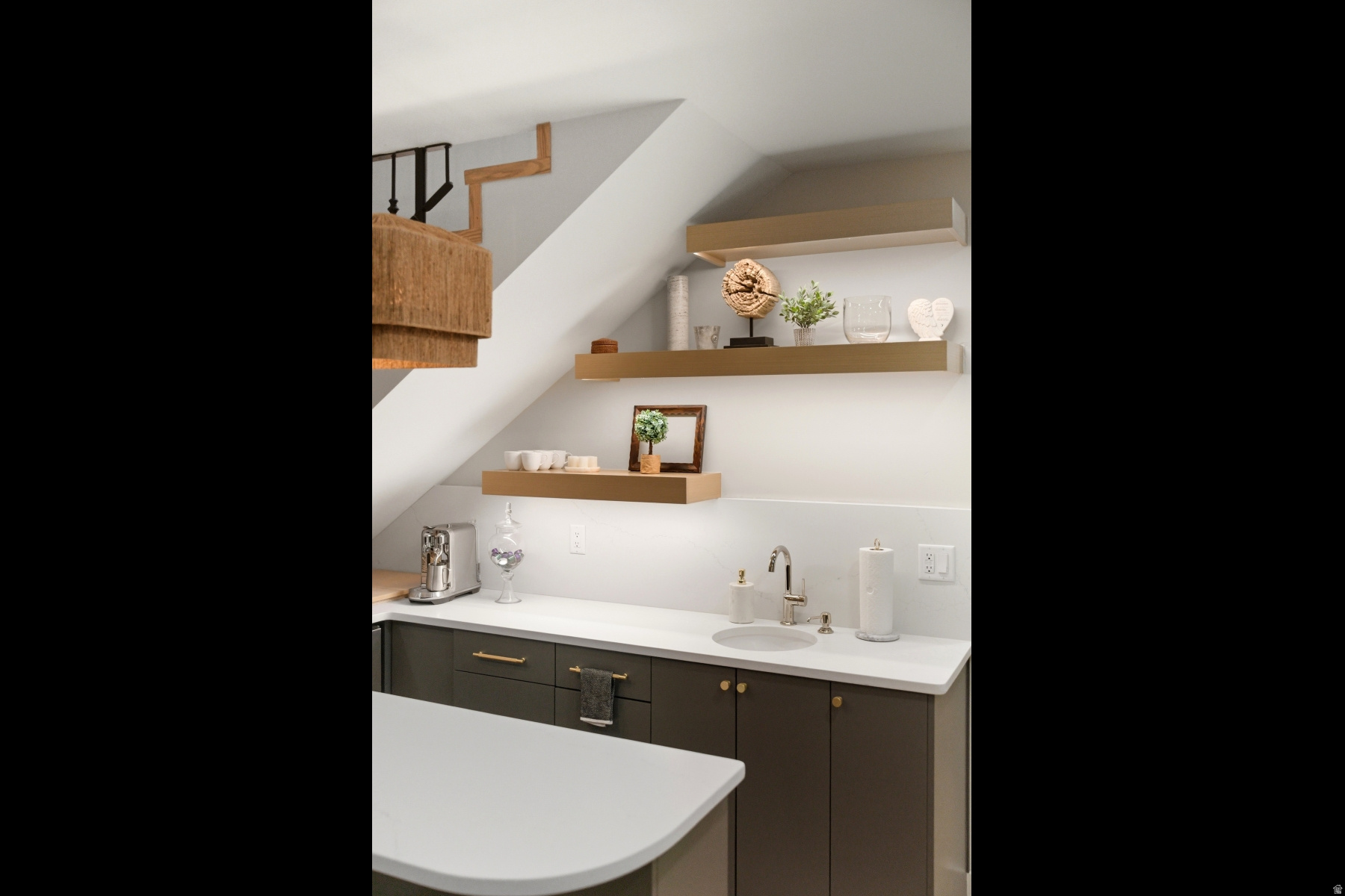 main property photo 87
