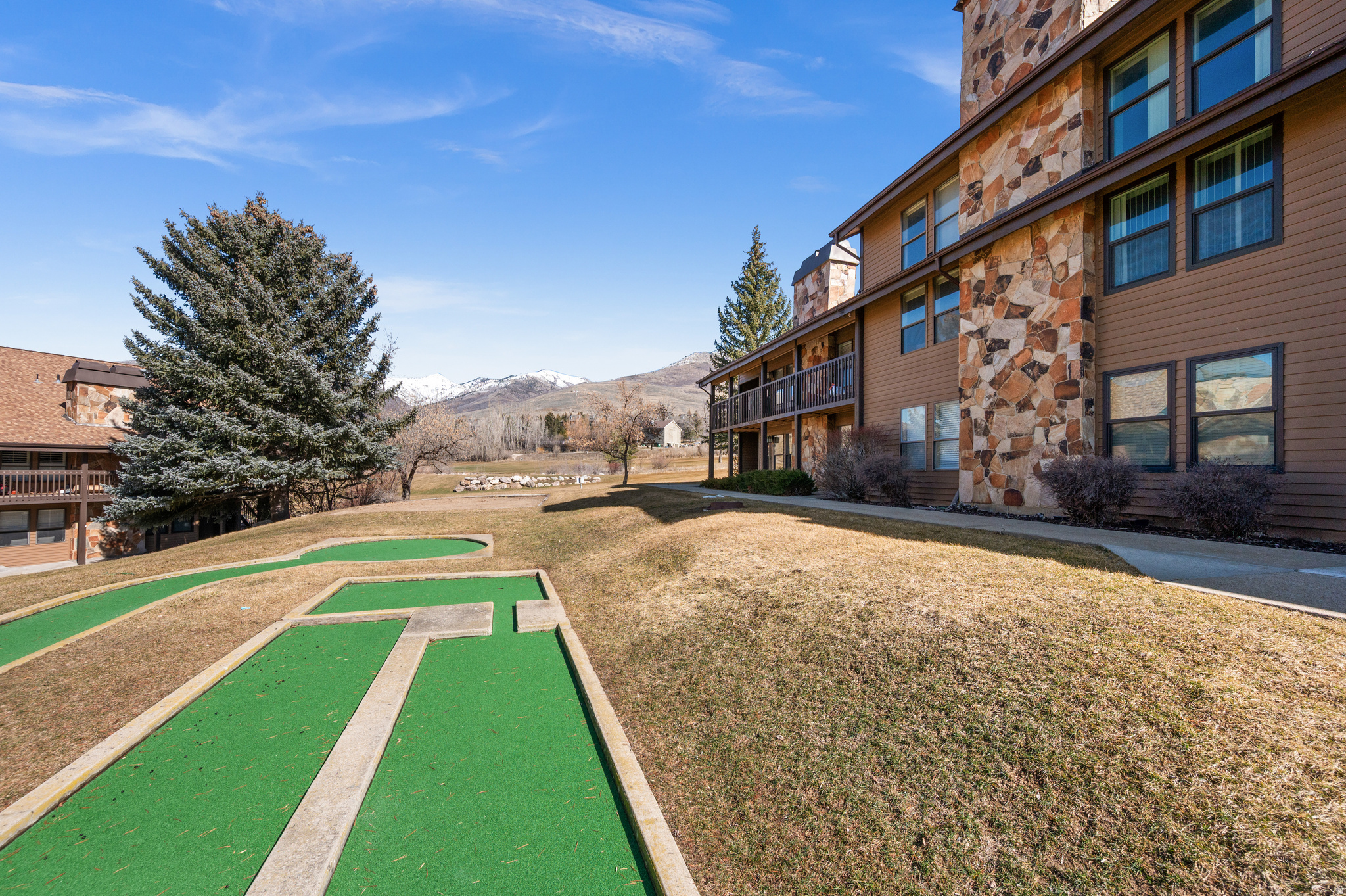 main property photo 14