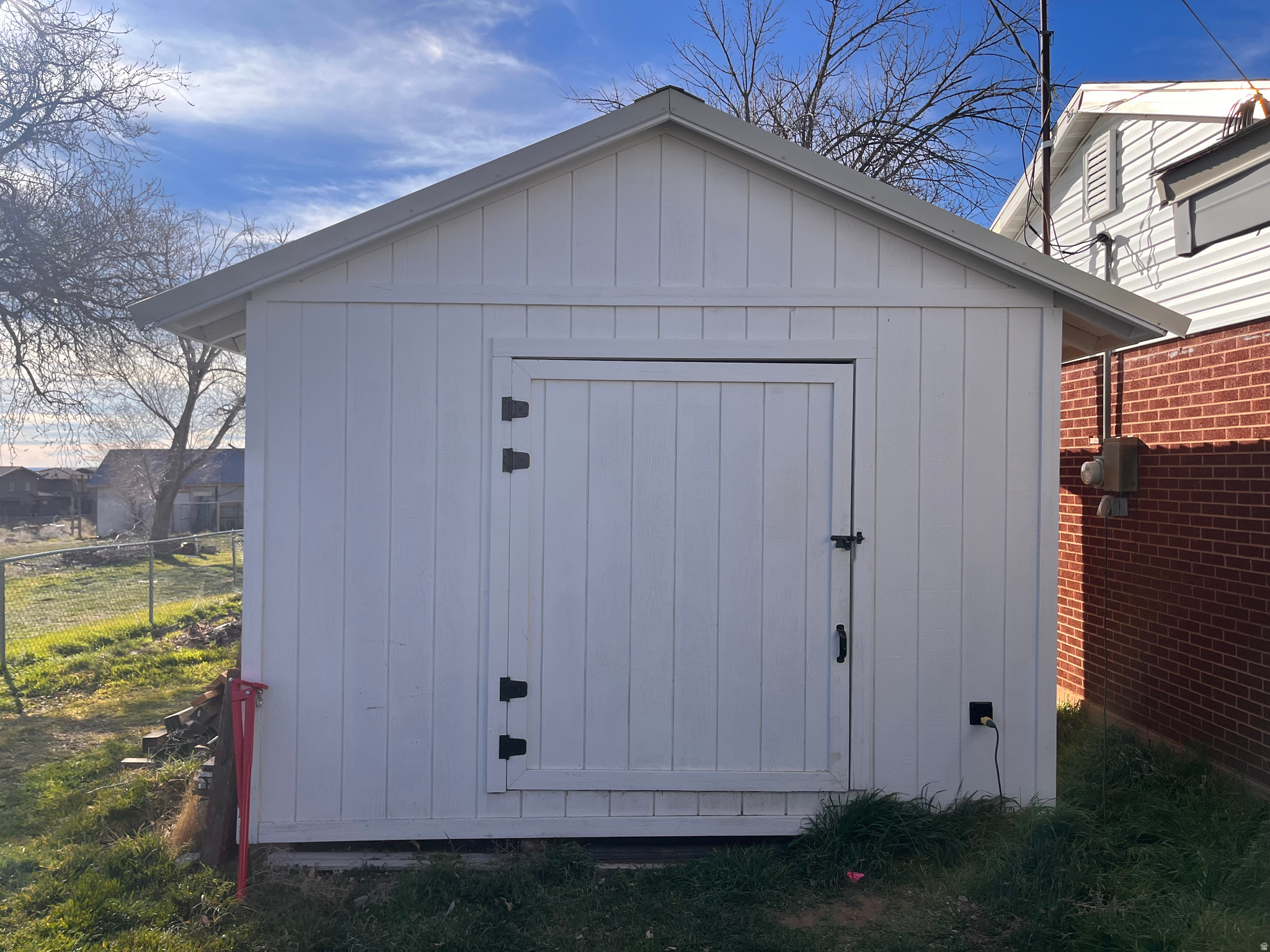 main property photo 37