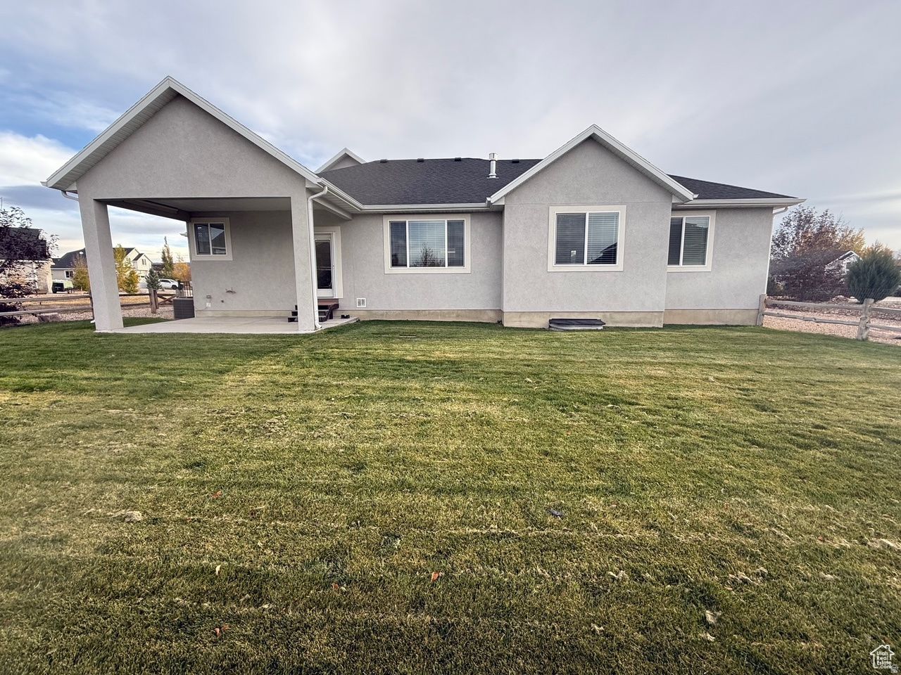 main property photo 45