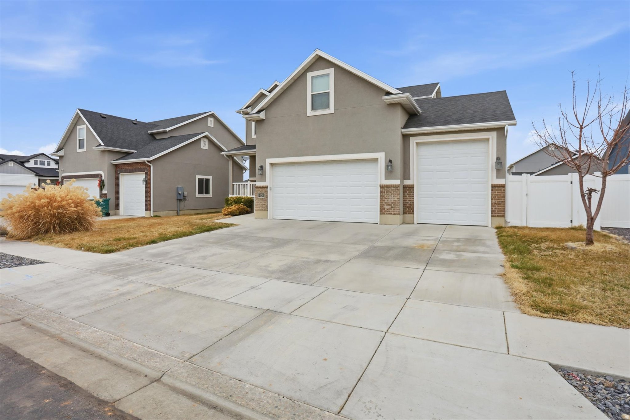 main property photo 45