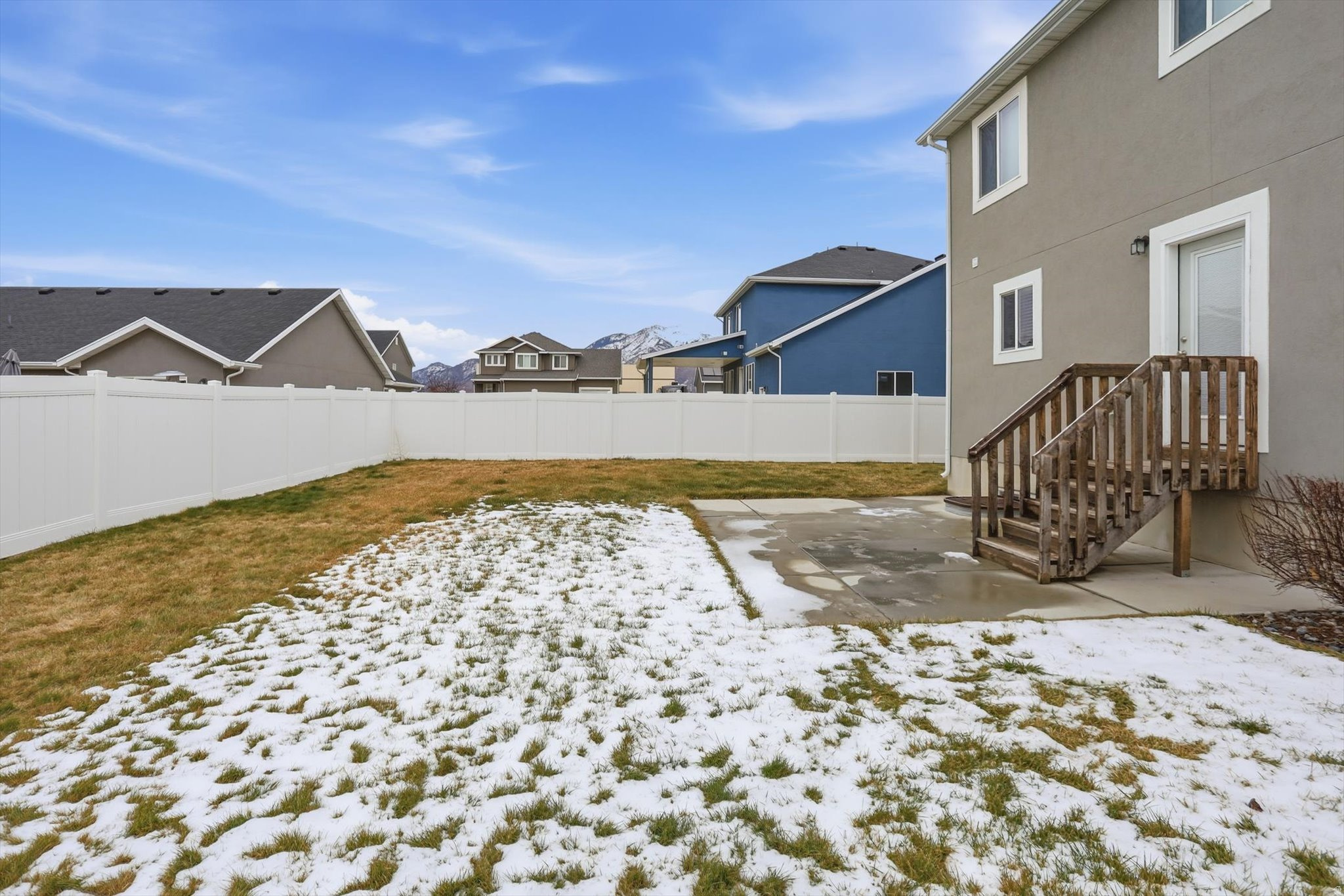 main property photo 50