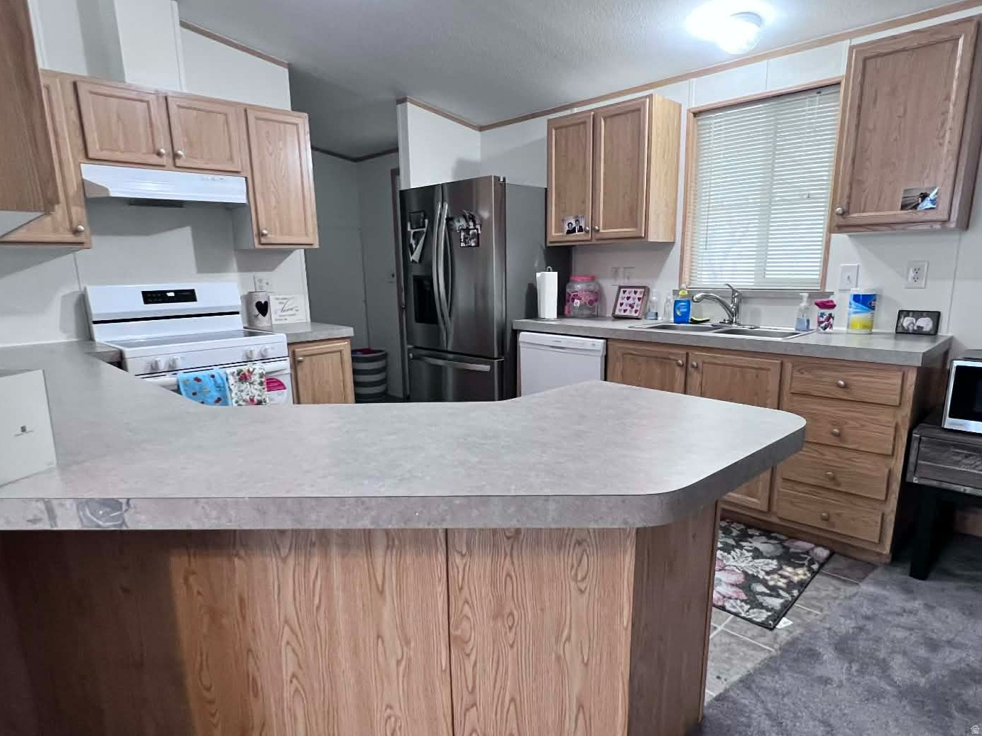 main property photo 12
