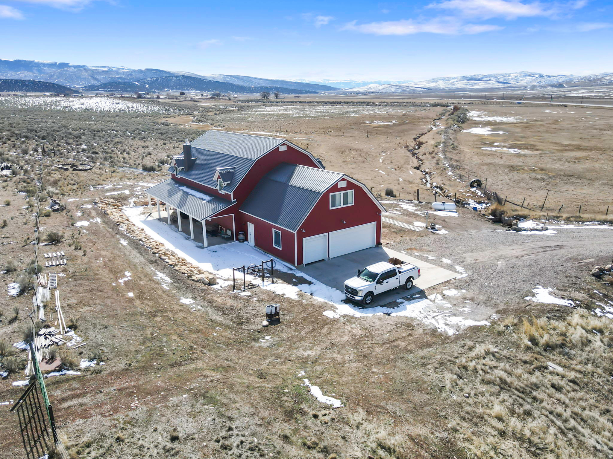 main property photo 24