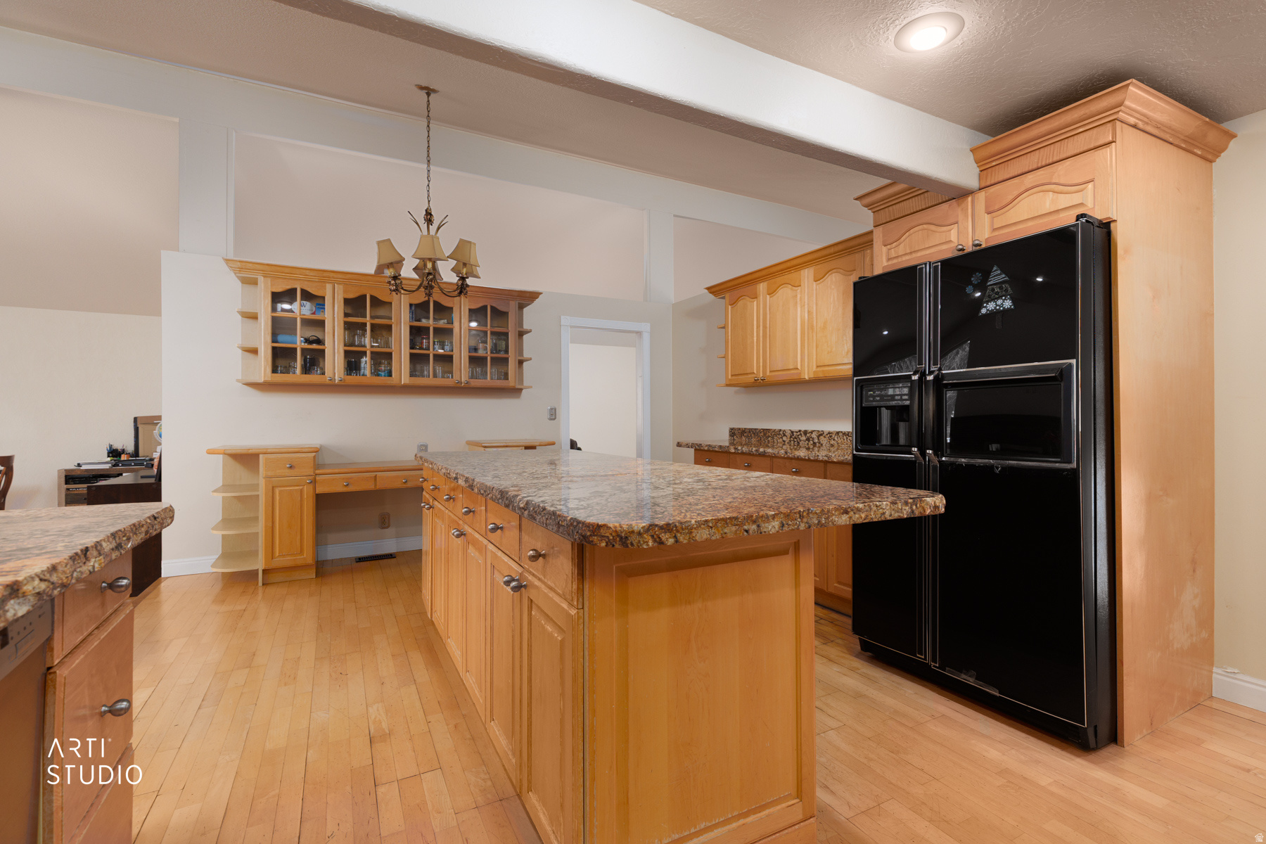 main property photo 10