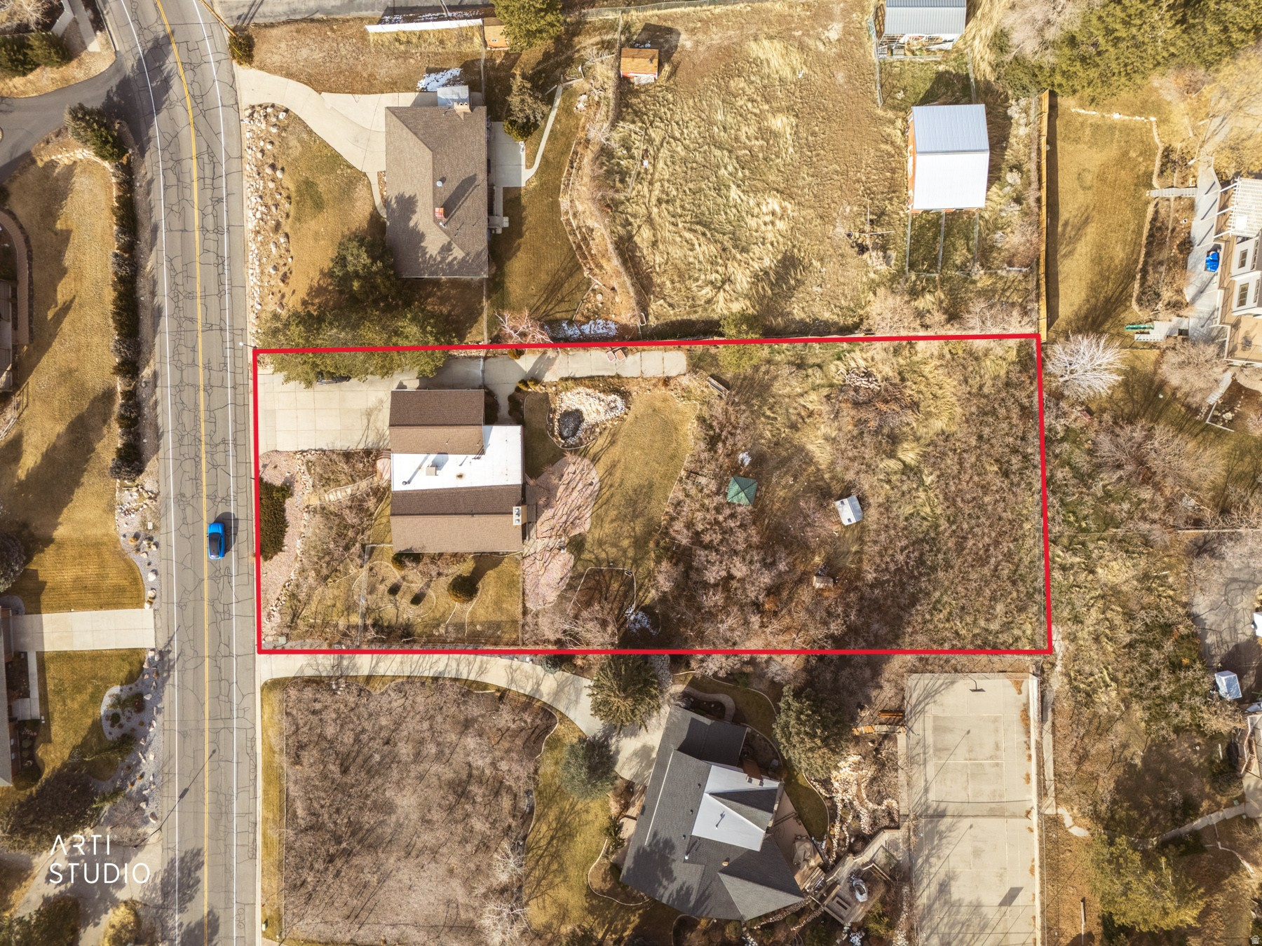 main property photo 28