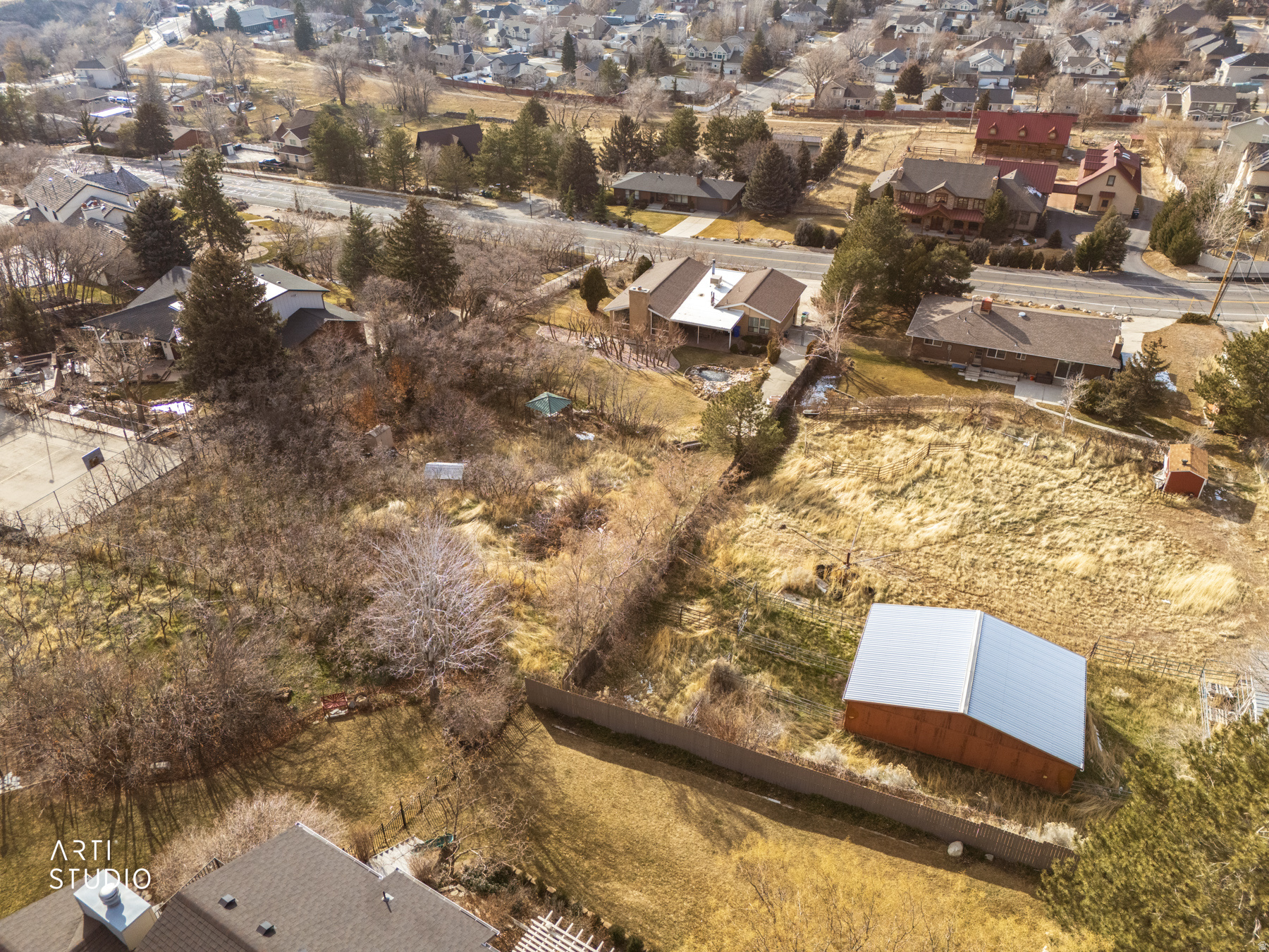 main property photo 35