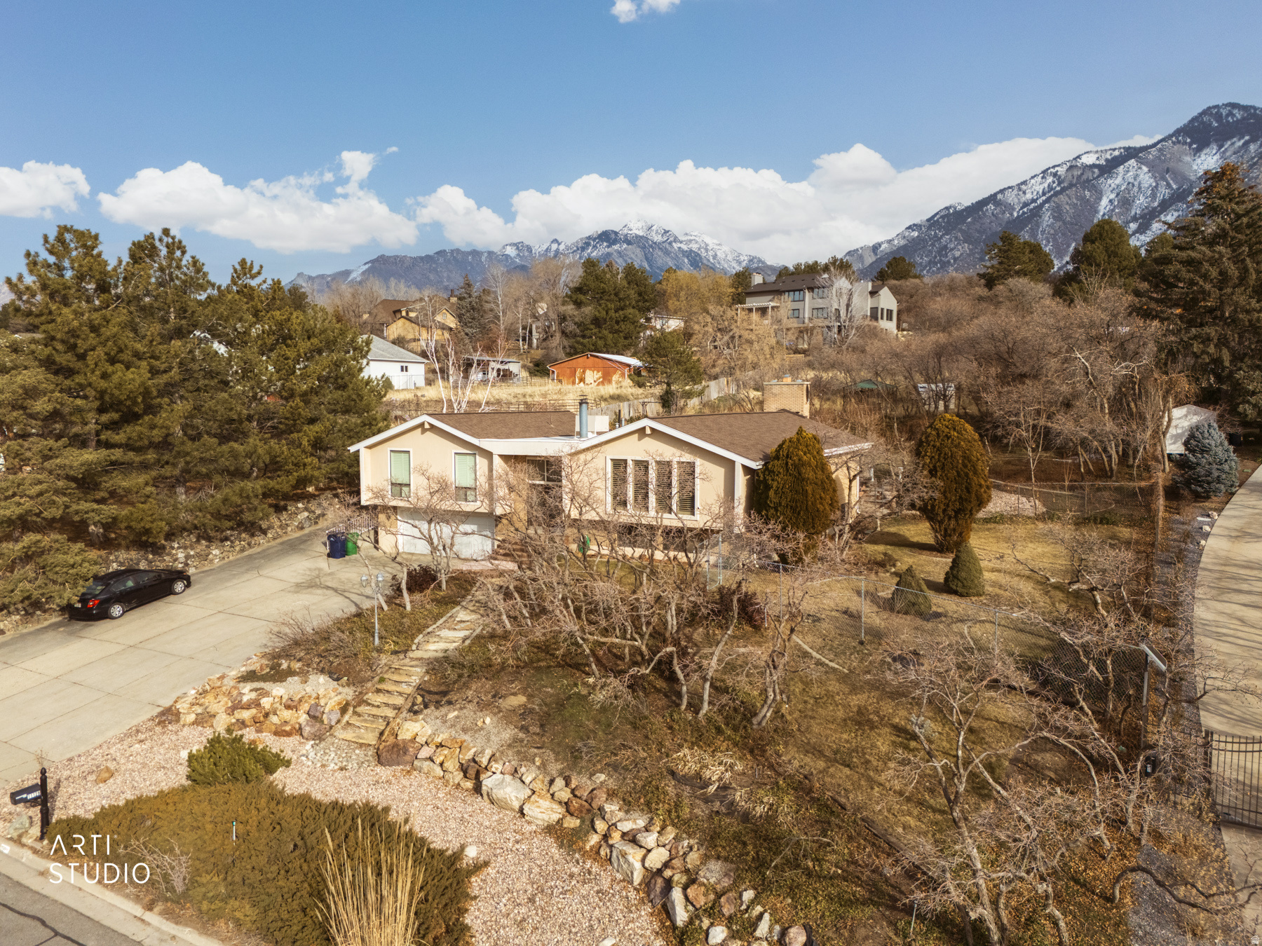 main property photo 37