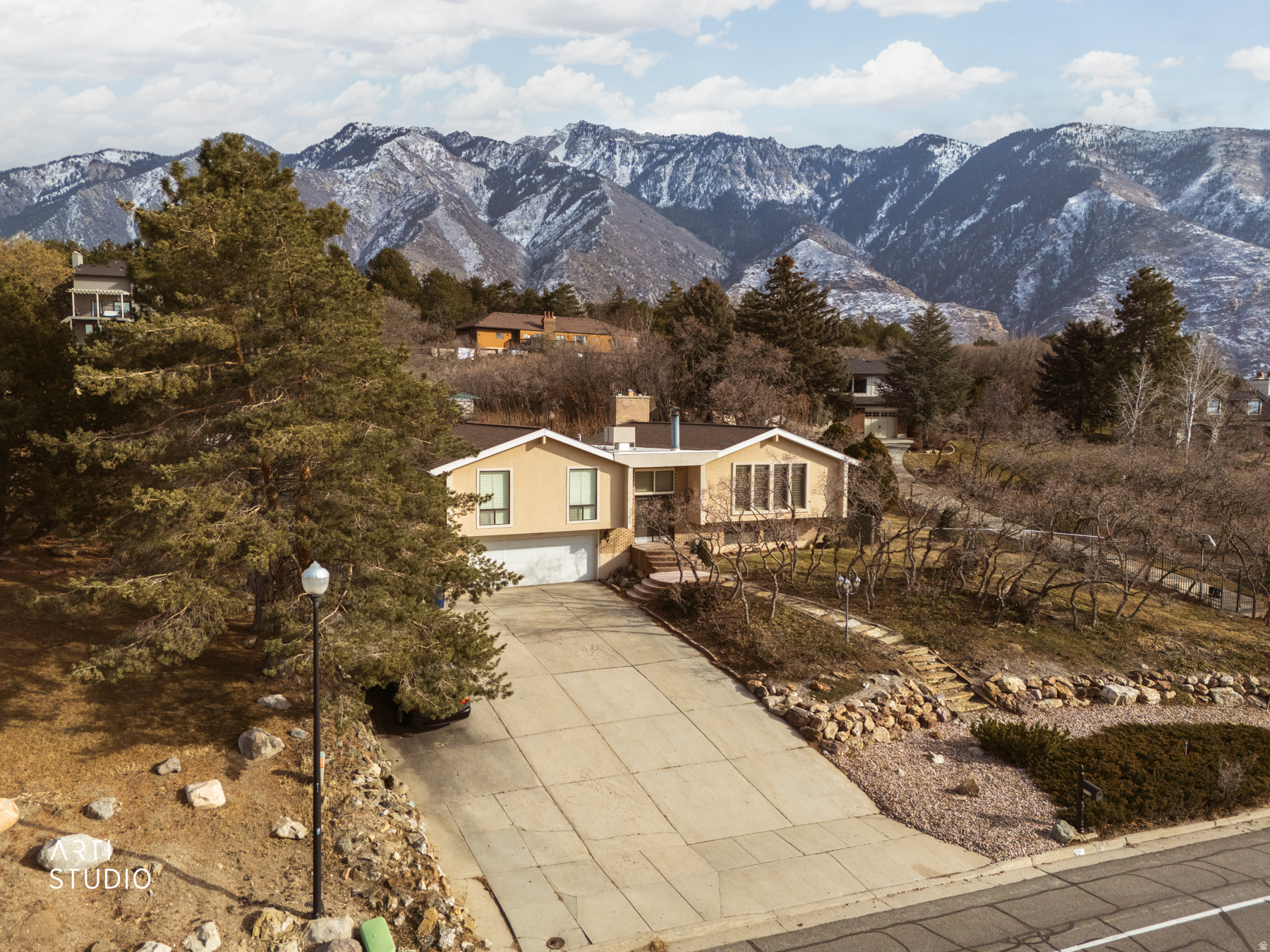 main property photo 38