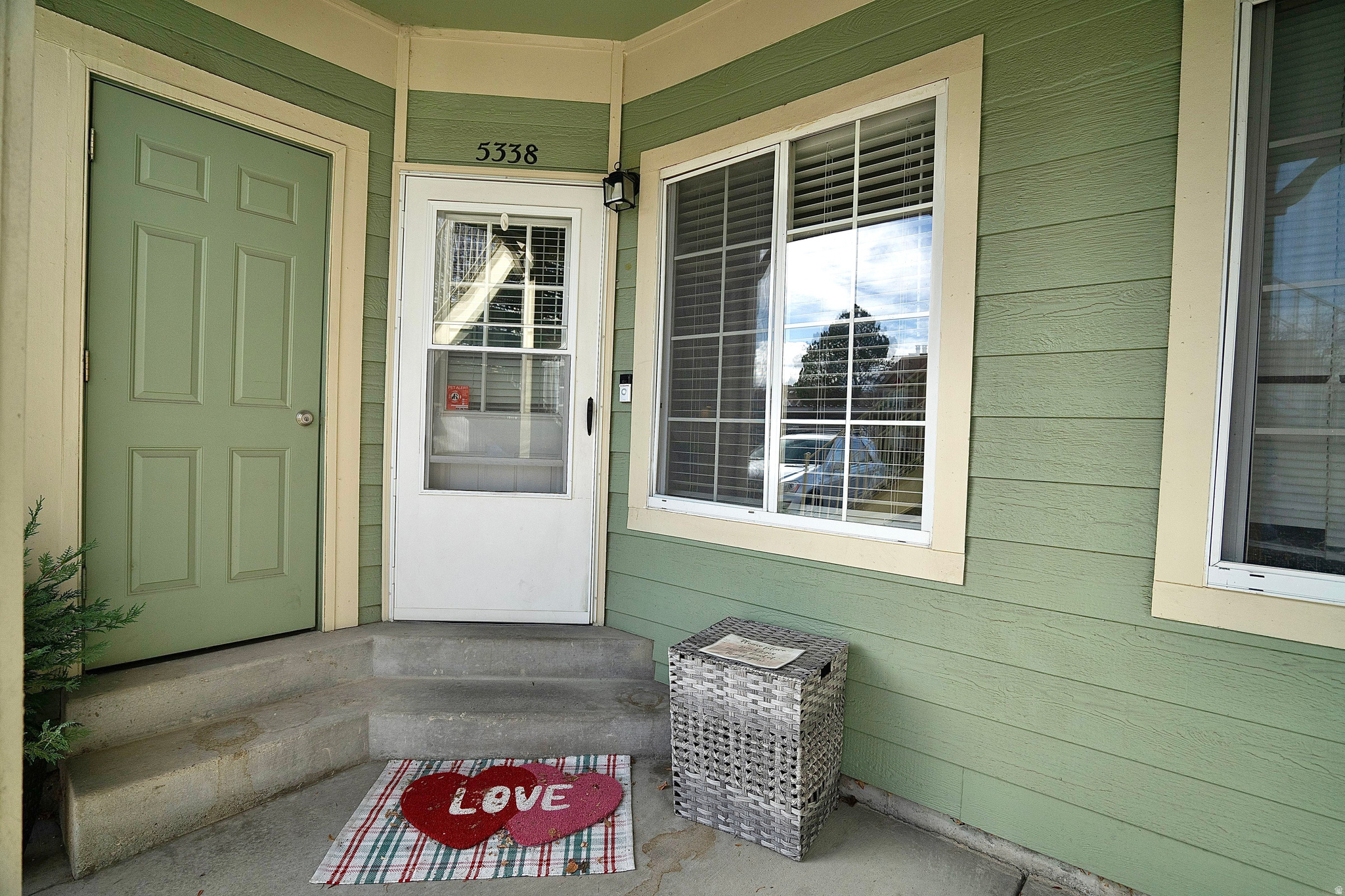 main property photo 18