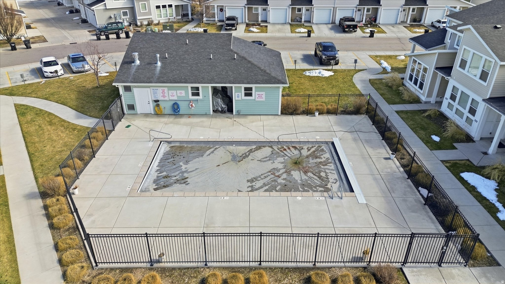 main property photo 17