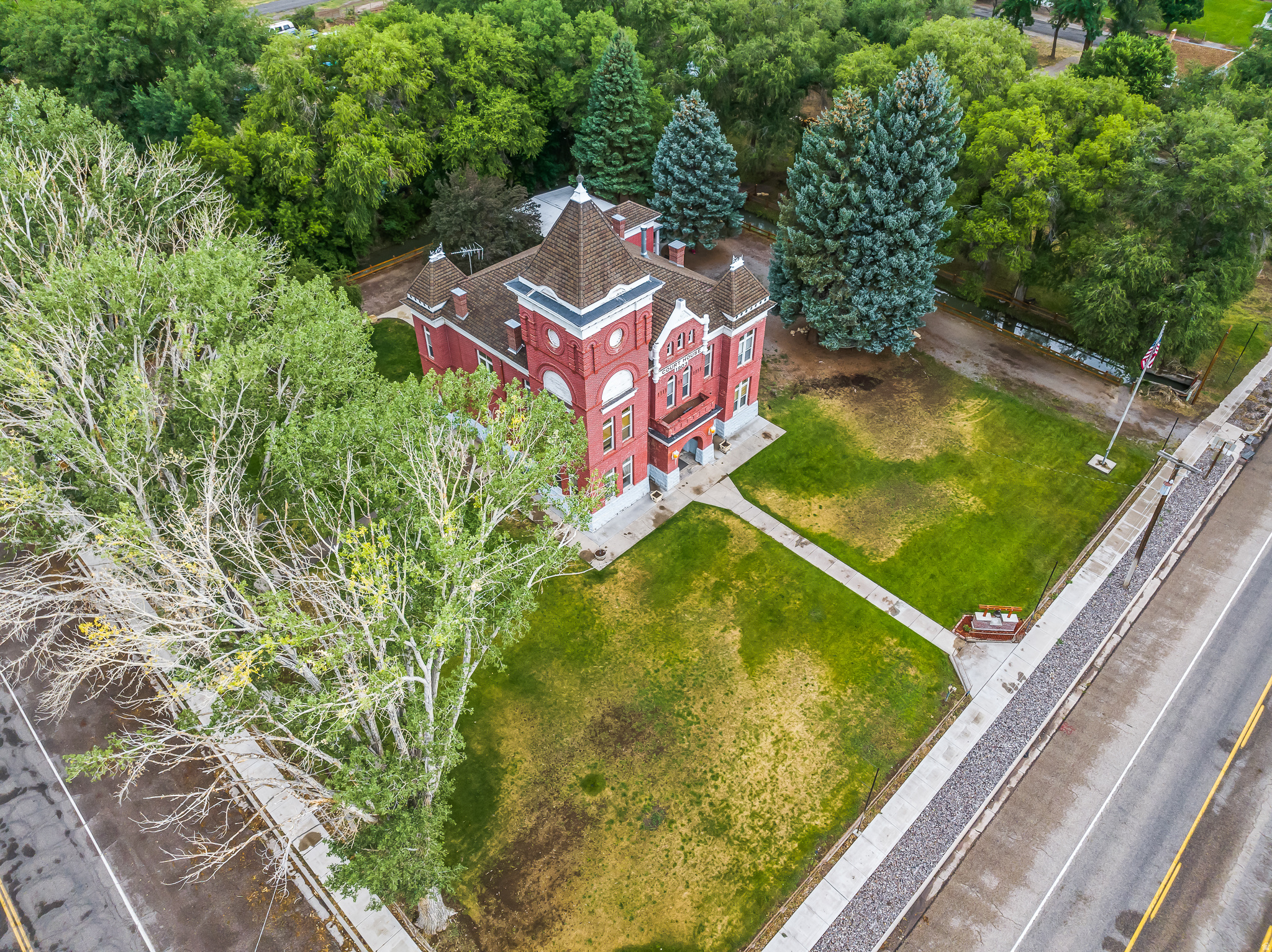 main property photo 106
