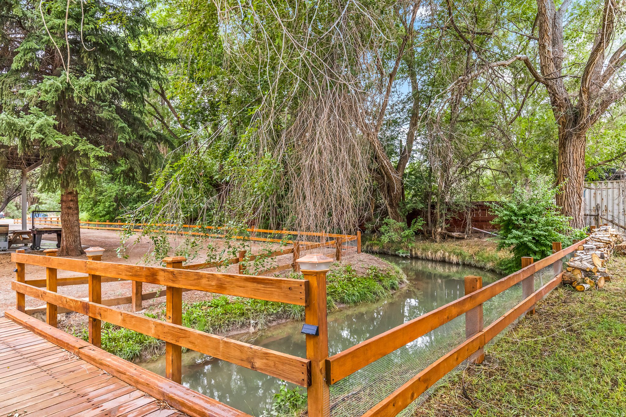 main property photo 14
