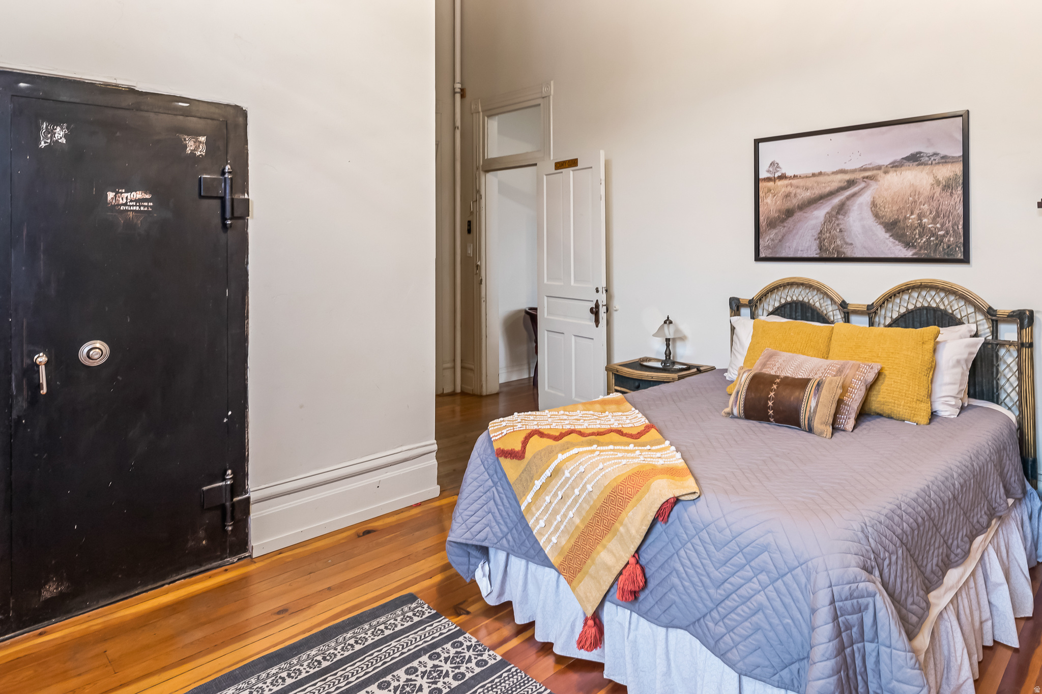 main property photo 36