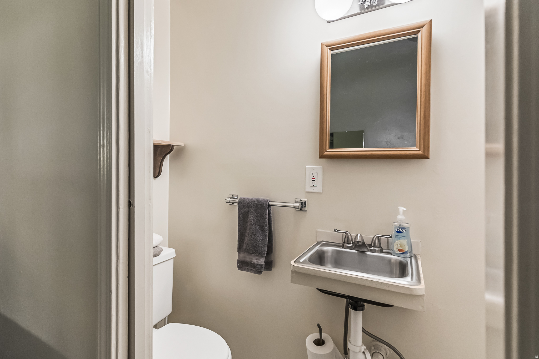 main property photo 75