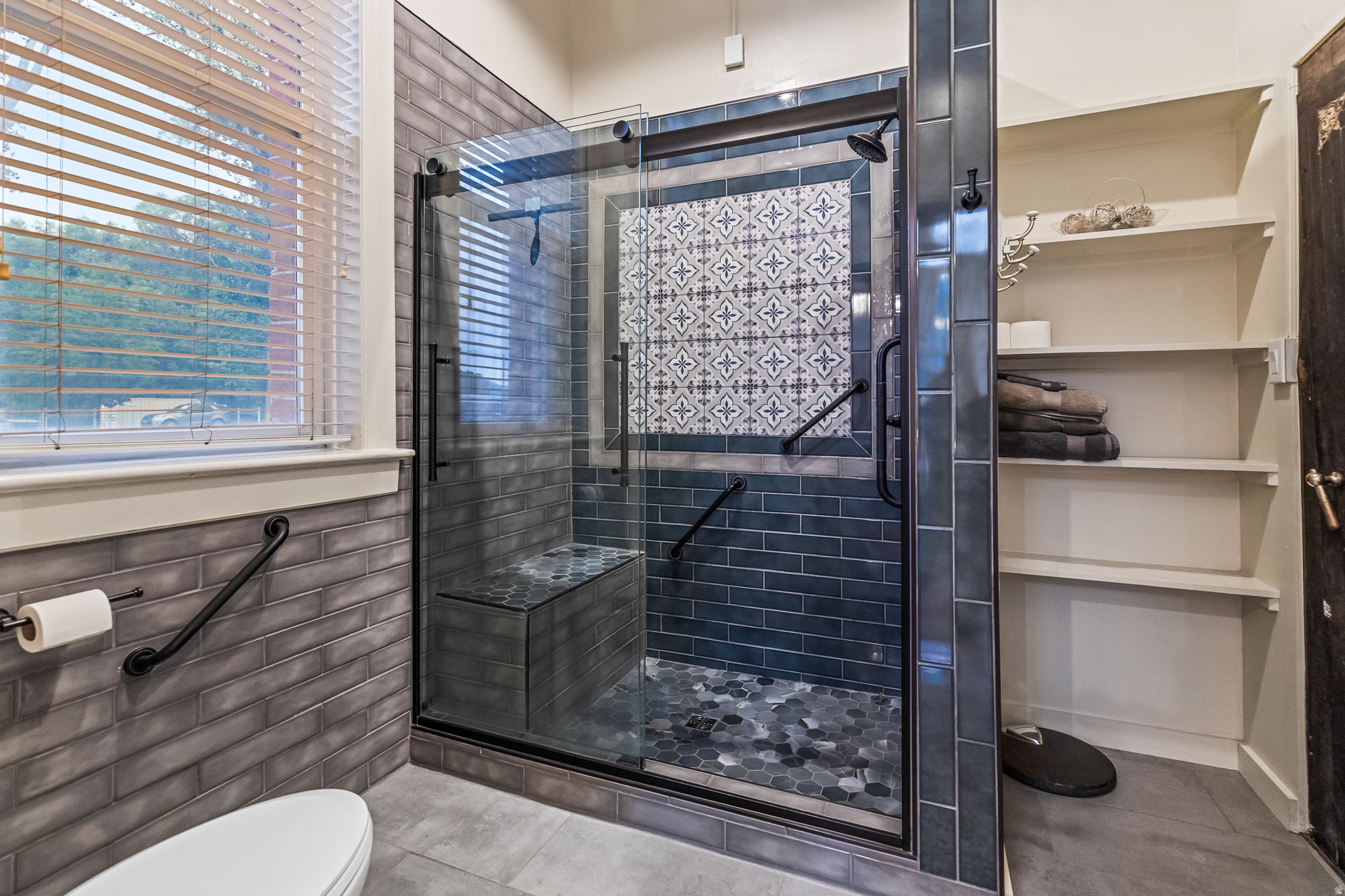 main property photo 80