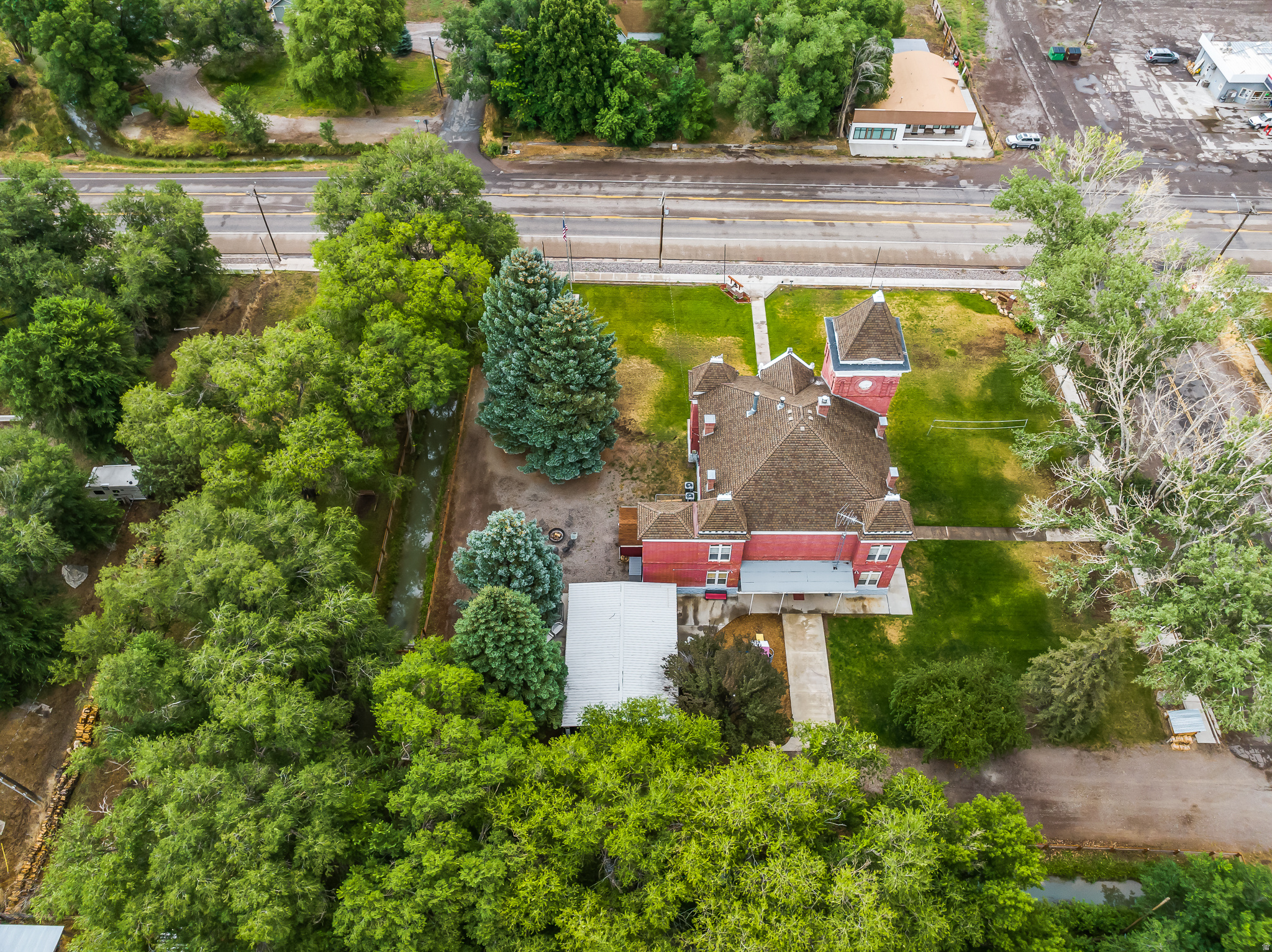 main property photo 98