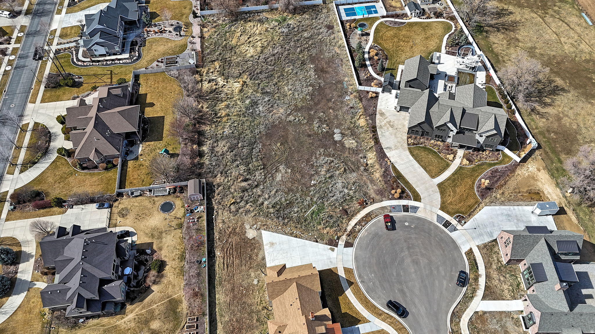 main property photo 3