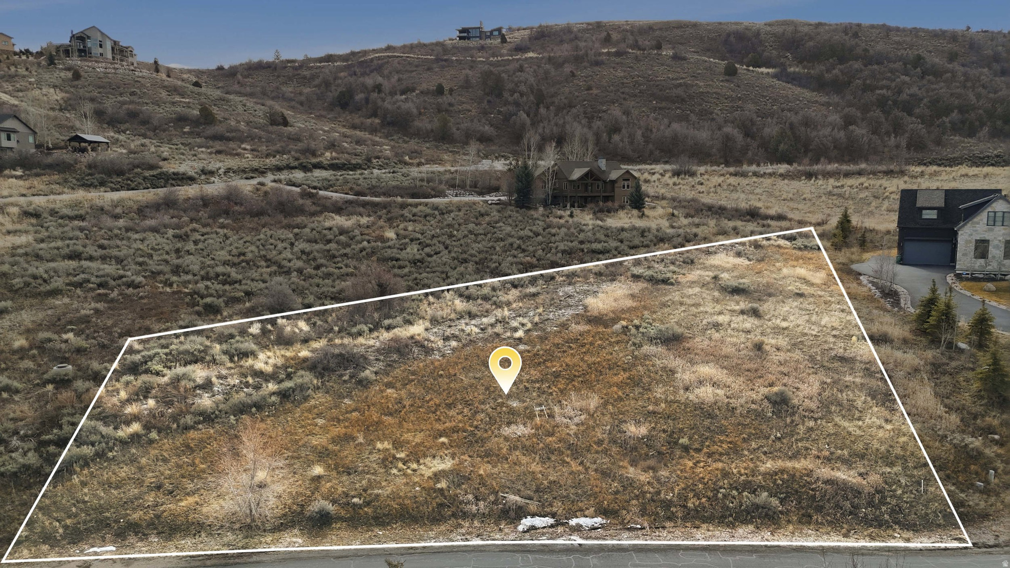 main property photo 10