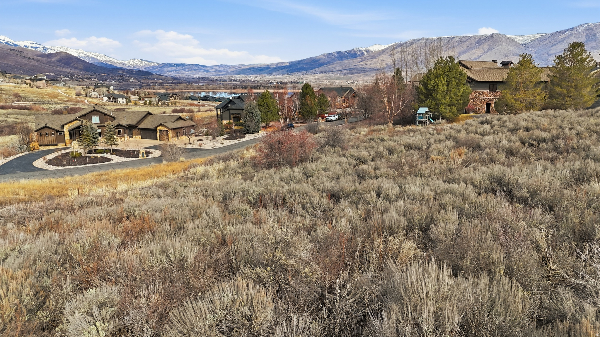 main property photo 12