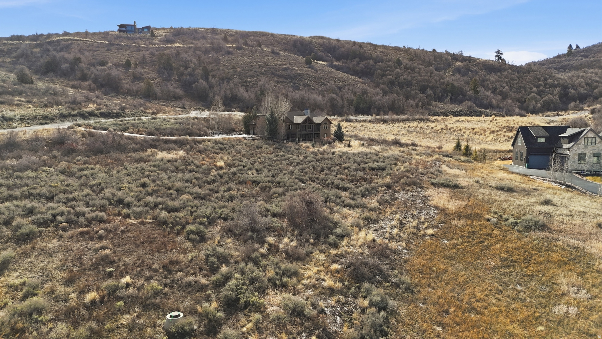 main property photo 13