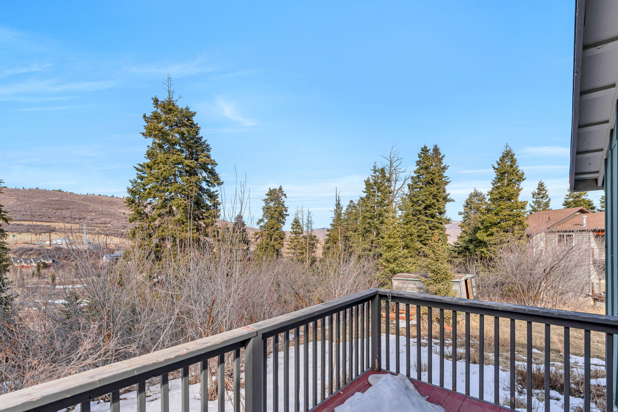 main property photo 16