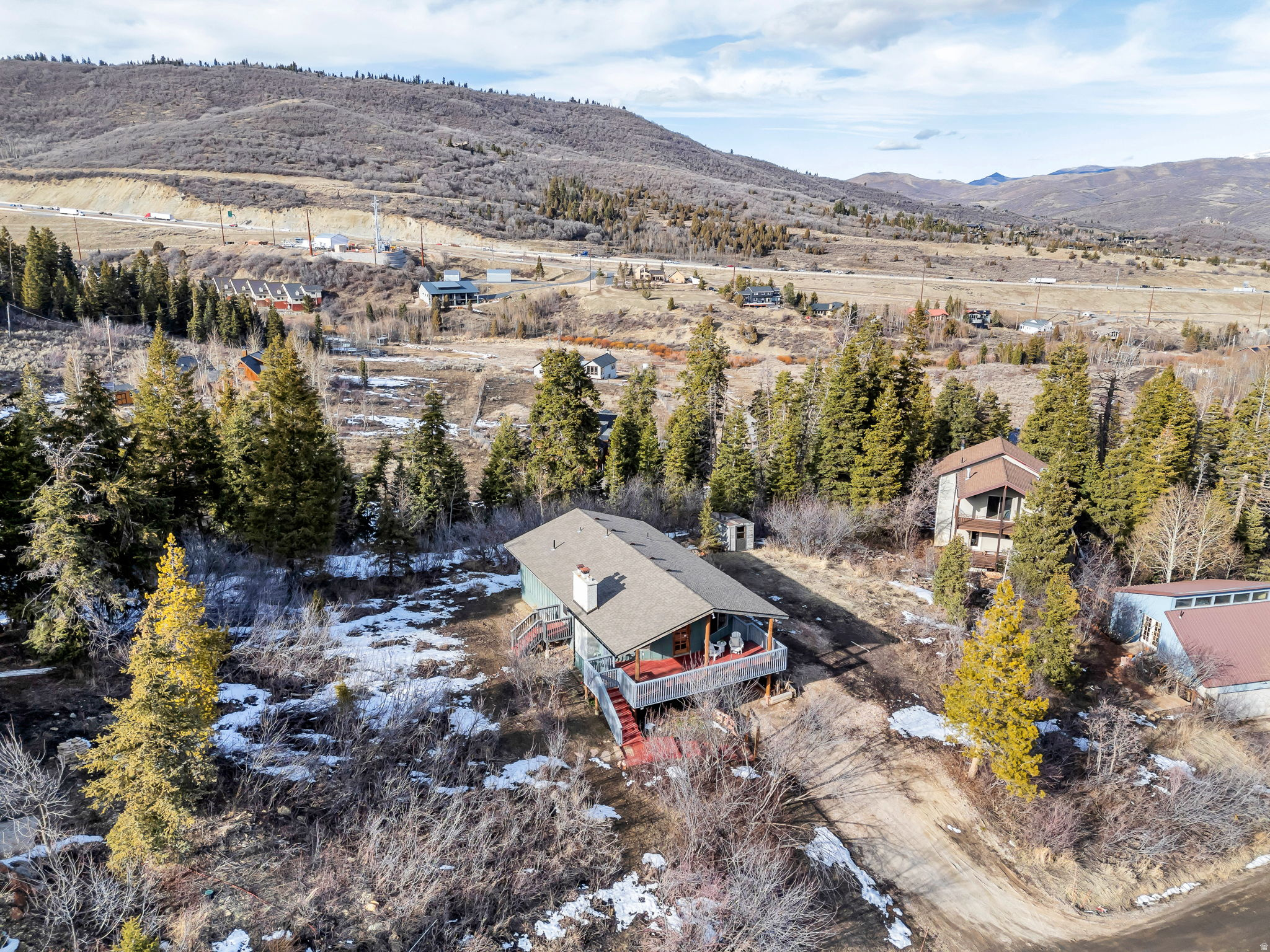 main property photo 30