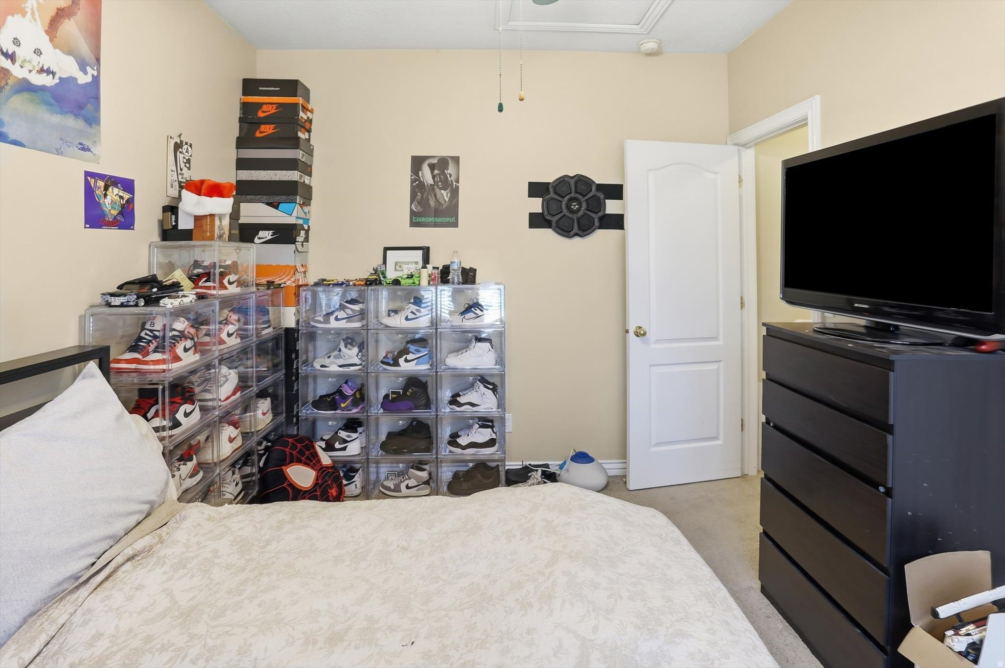 main property photo 24