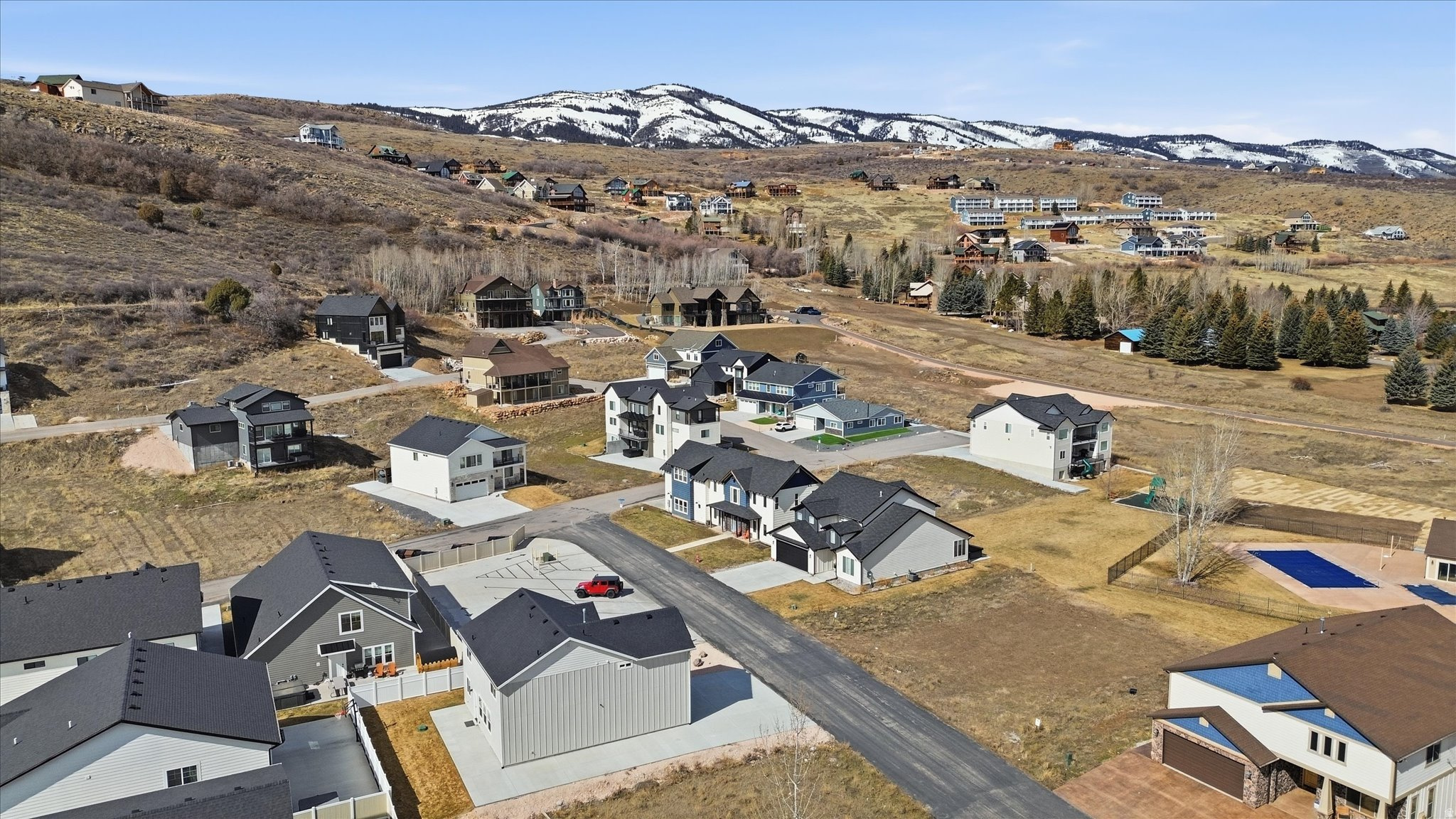 main property photo 50